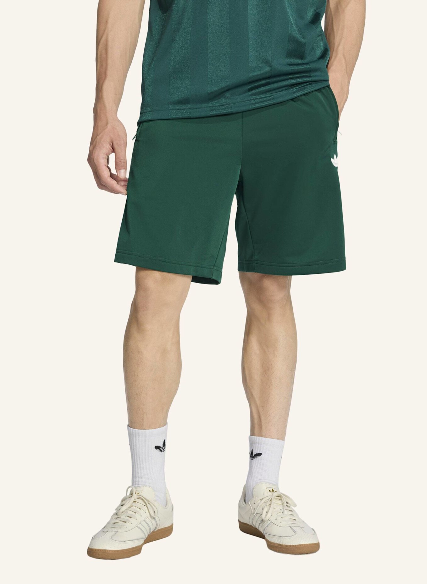 adidas Originals FIREBIRD SHORTS: GRÜN