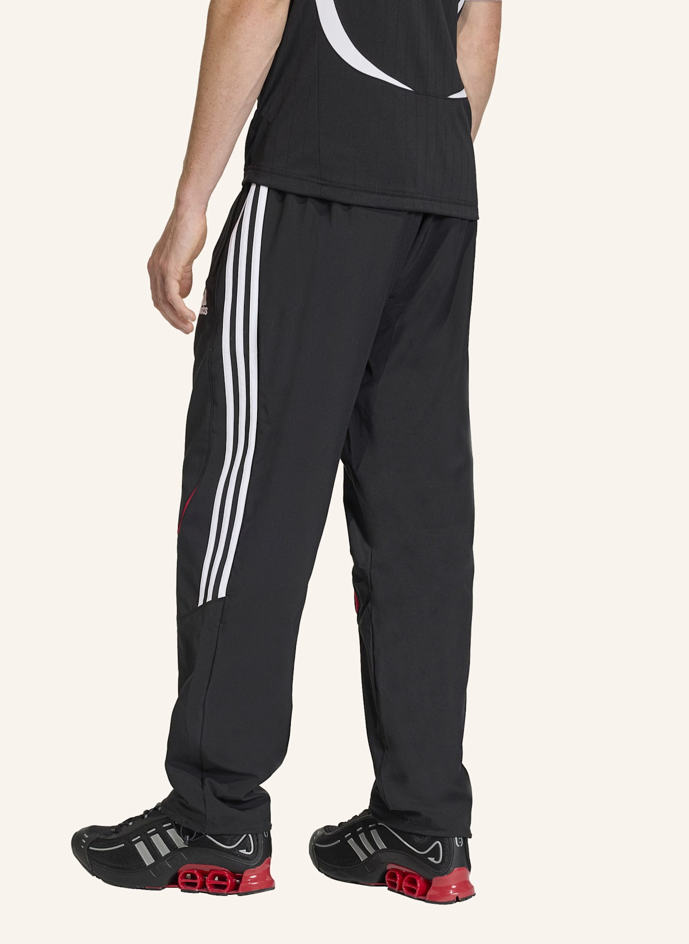 adidas Originals TEAMGEIST ADICOLOR TRAININGSHOSE: SCHWARZ/ WEISS