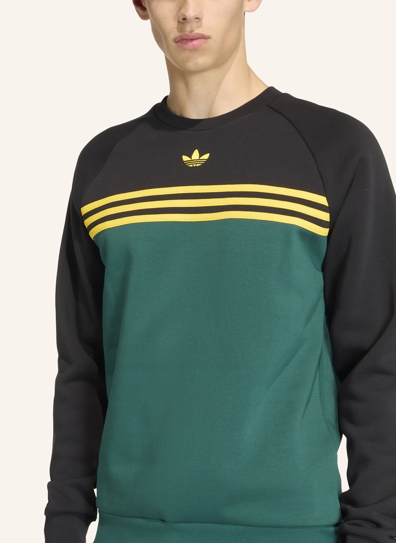 adidas Originals CHEST STRIPES CREWNECK SWEATSHIRT: GRÜN/ SCHWARZ