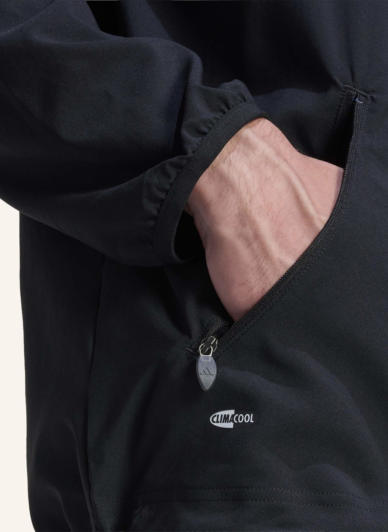 adidas Originals STRIPED REGULAR WINDRUNNER JACKE.: SCHWARZ