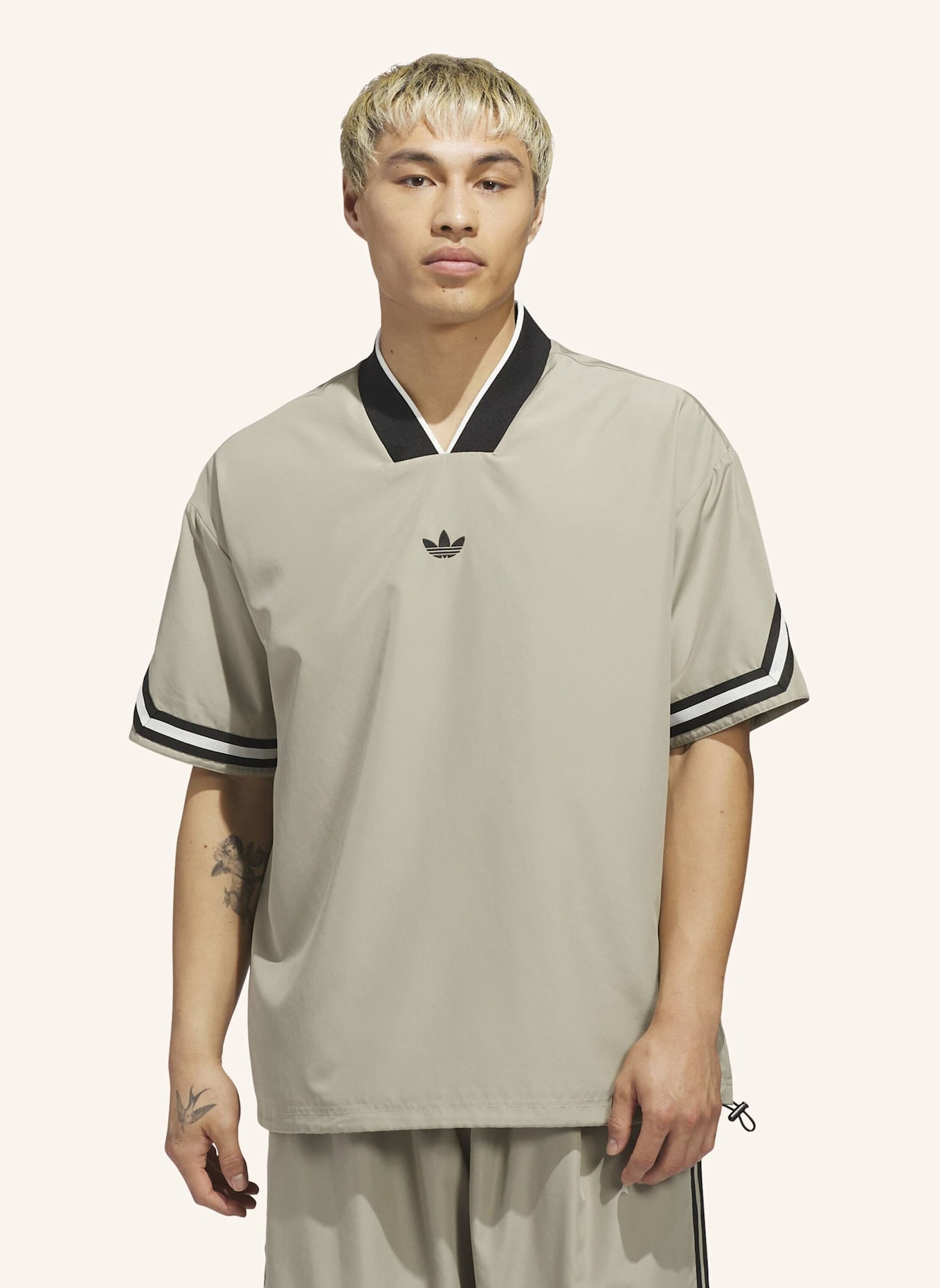 adidas Originals ORIGINALS BASKETBALL WARM-UP TOP: BRAUN