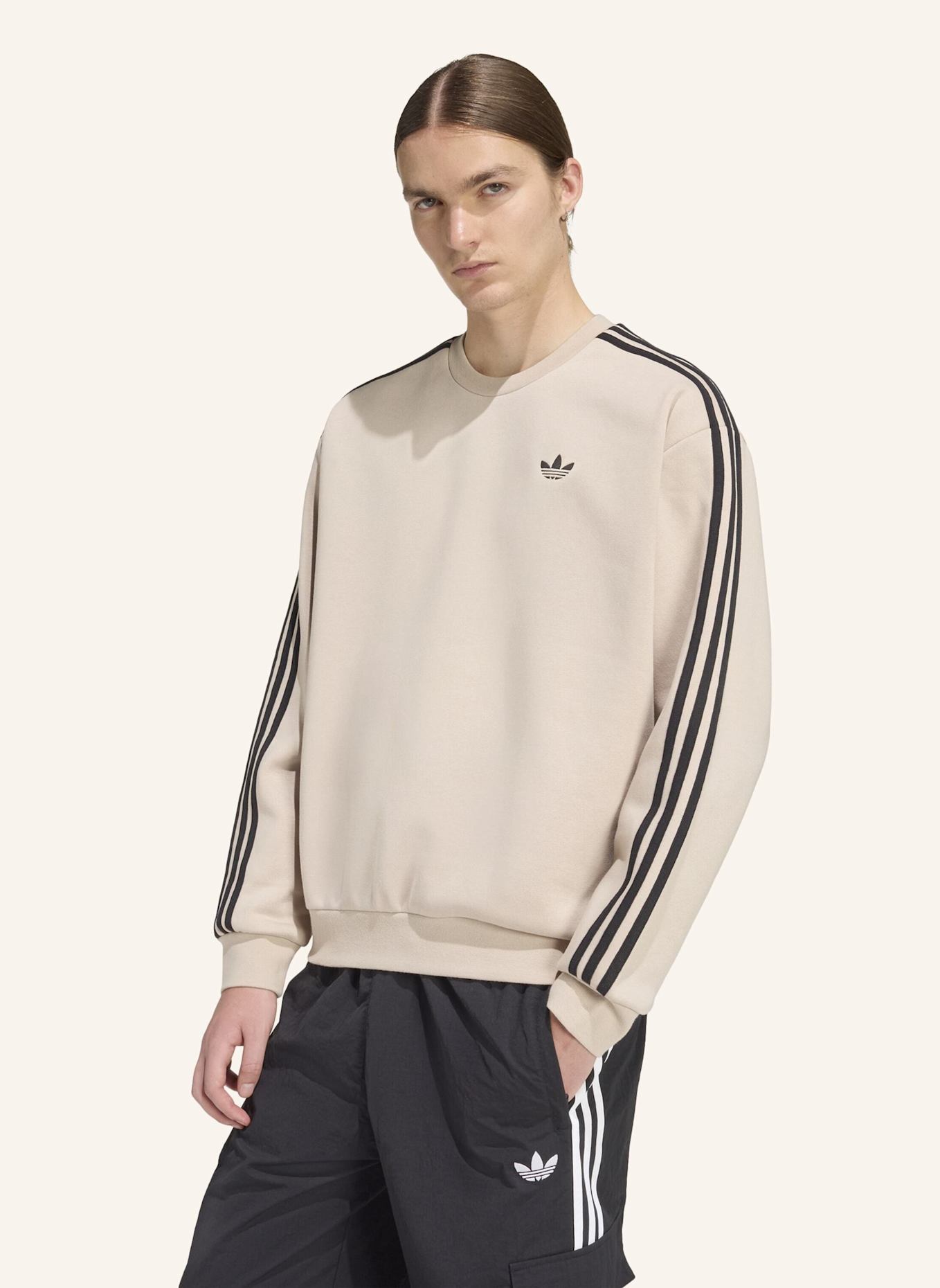 adidas Originals ADICOLOR 3-STREIFEN OVERSIZED CREWNECK: BEIGE