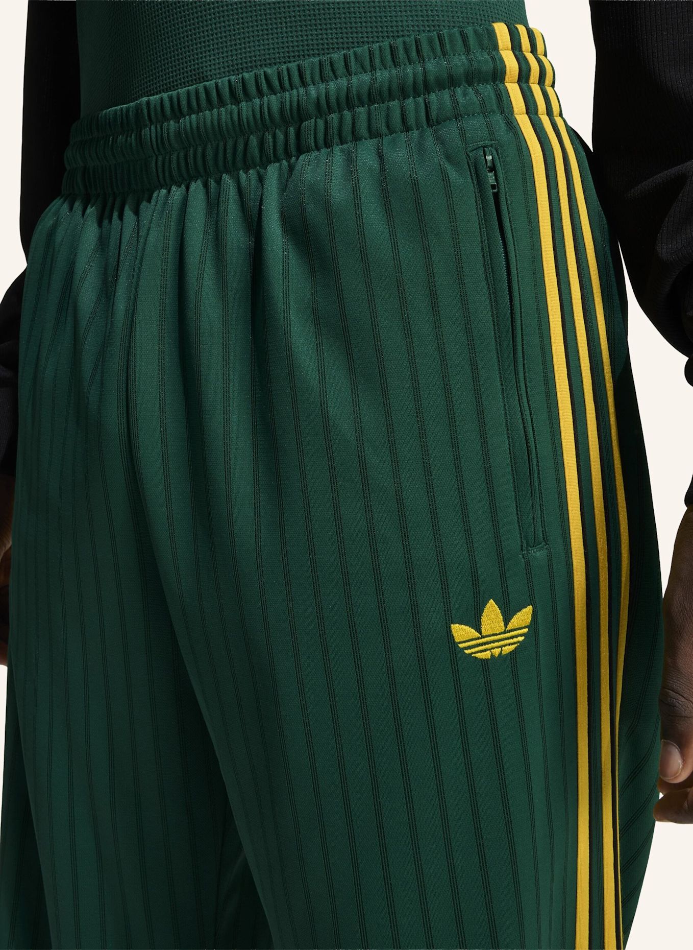 adidas Originals FIREBIRD LOOSE PINSTRIPES TRAININGSHOSE: GRÜN