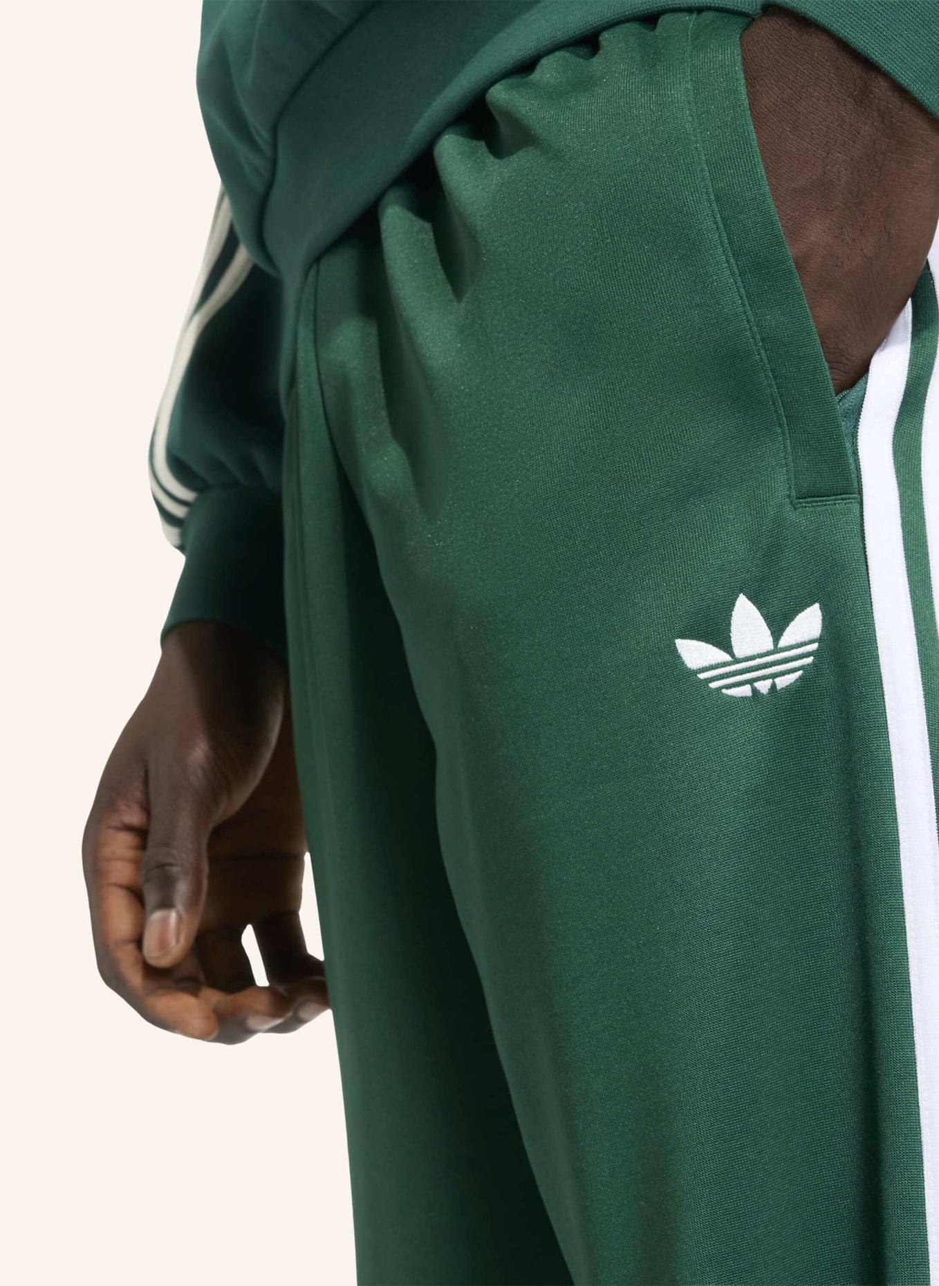 adidas Originals REGULAR TRAININGSHOSE: GRÜN