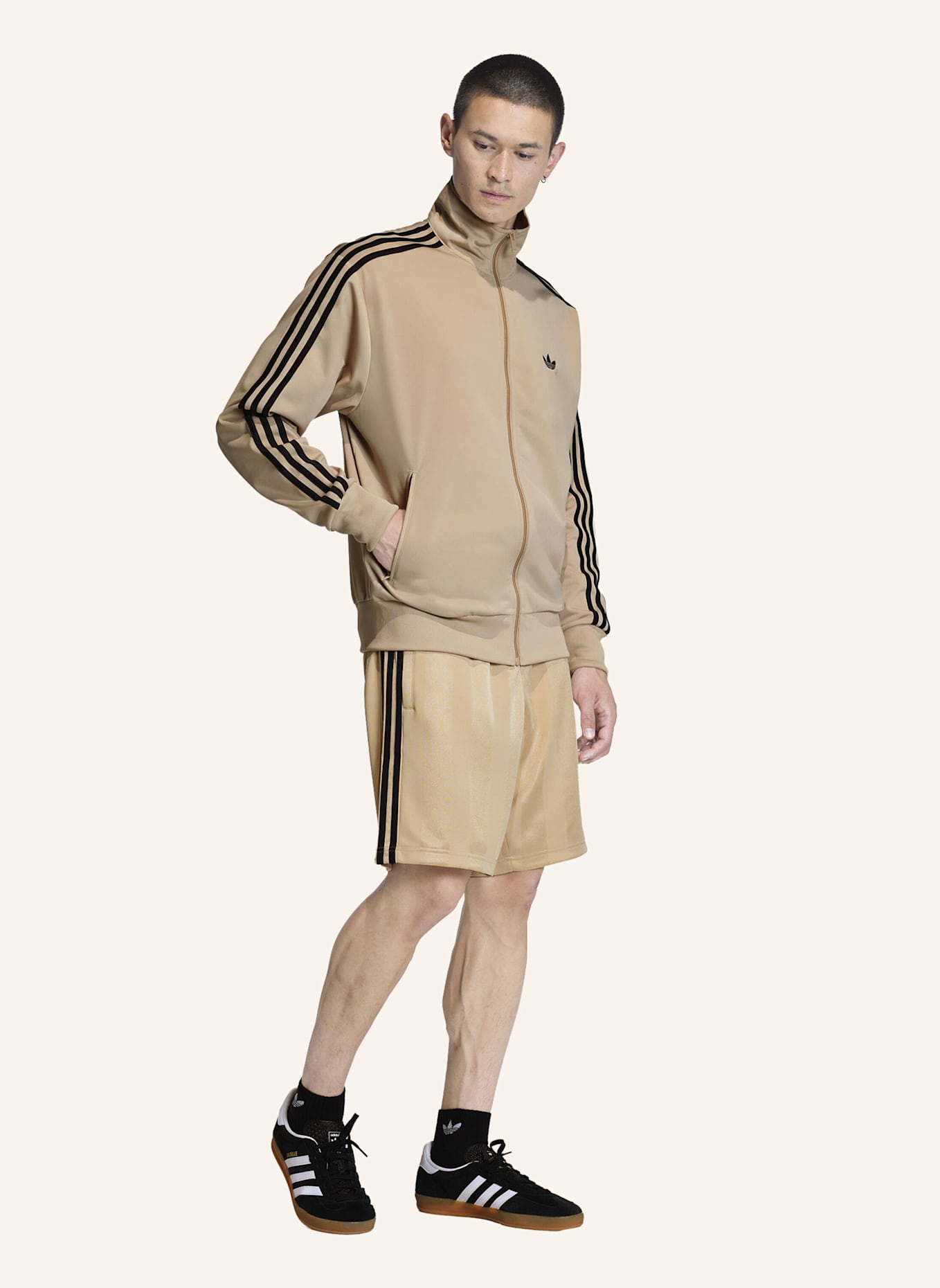 adidas Originals Shorts 3-STRIPES LOOSE ENGINEERED: BEIGE