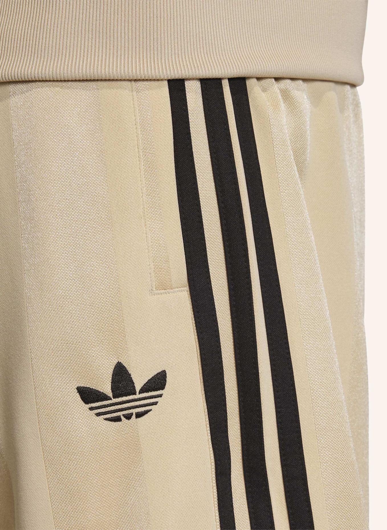 adidas Originals Shorts 3-STRIPES LOOSE ENGINEERED: BEIGE