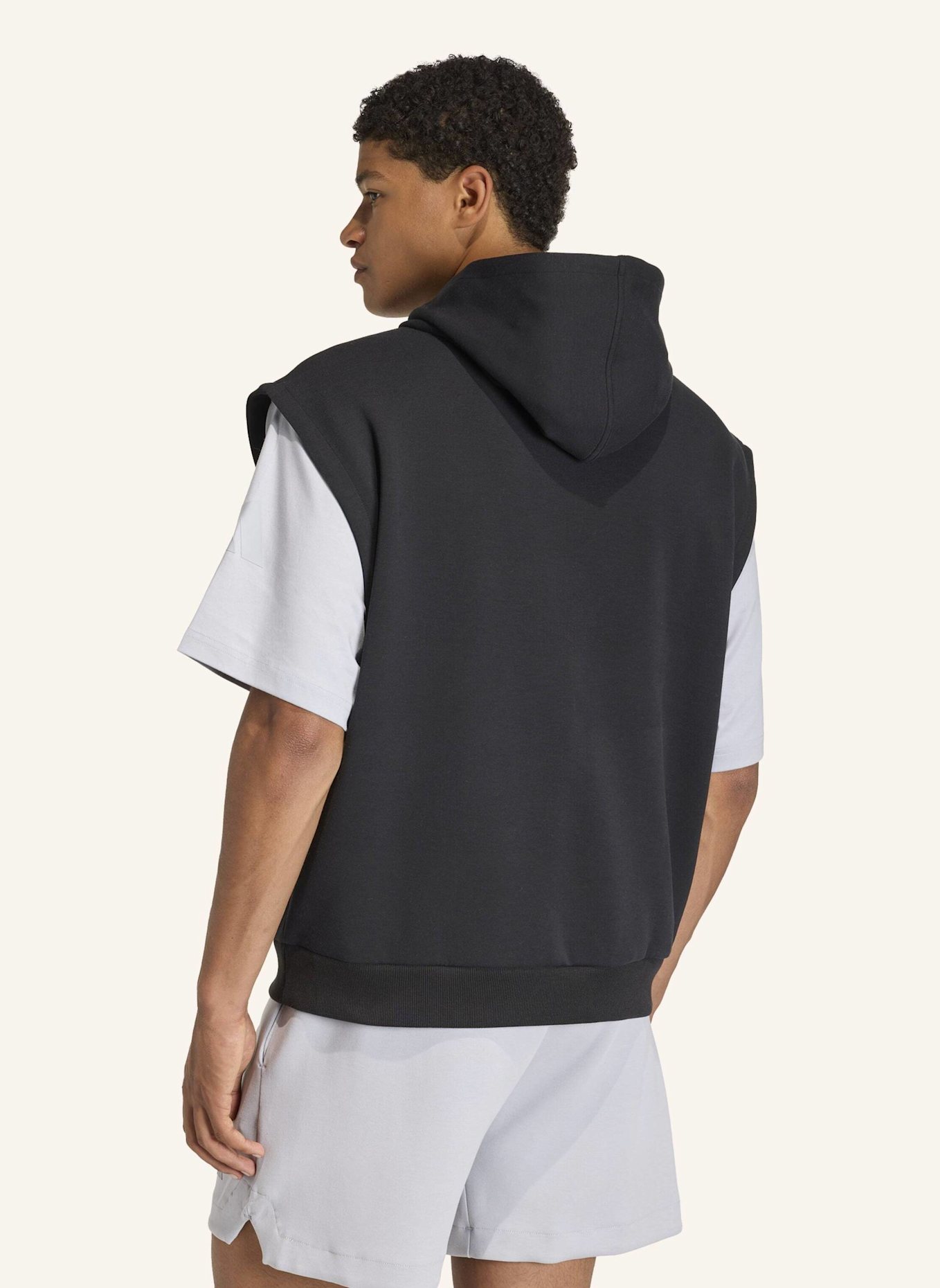 adidas SOFT LUX KAPUZENWESTE: SCHWARZ