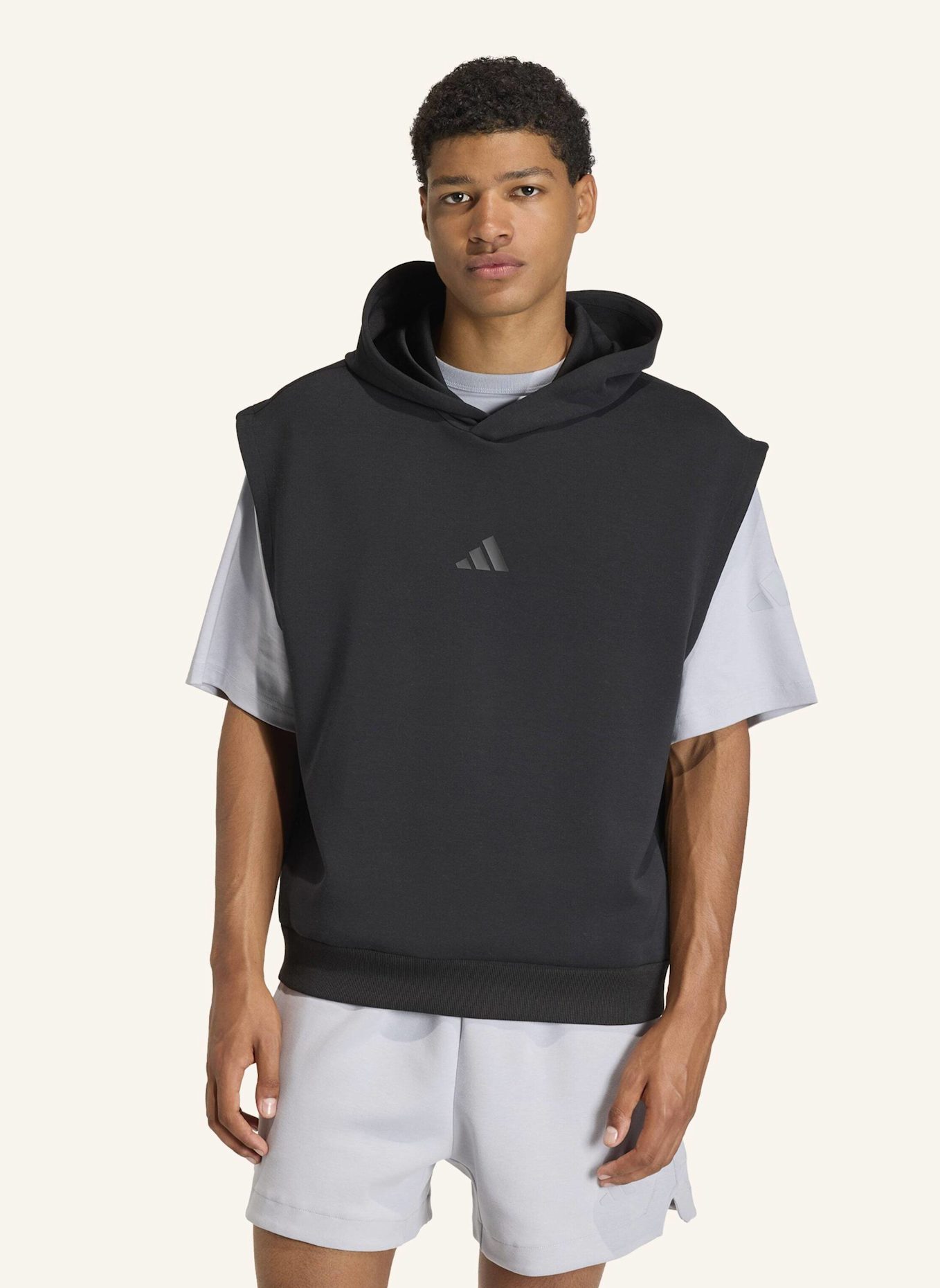 adidas SOFT LUX KAPUZENWESTE: SCHWARZ