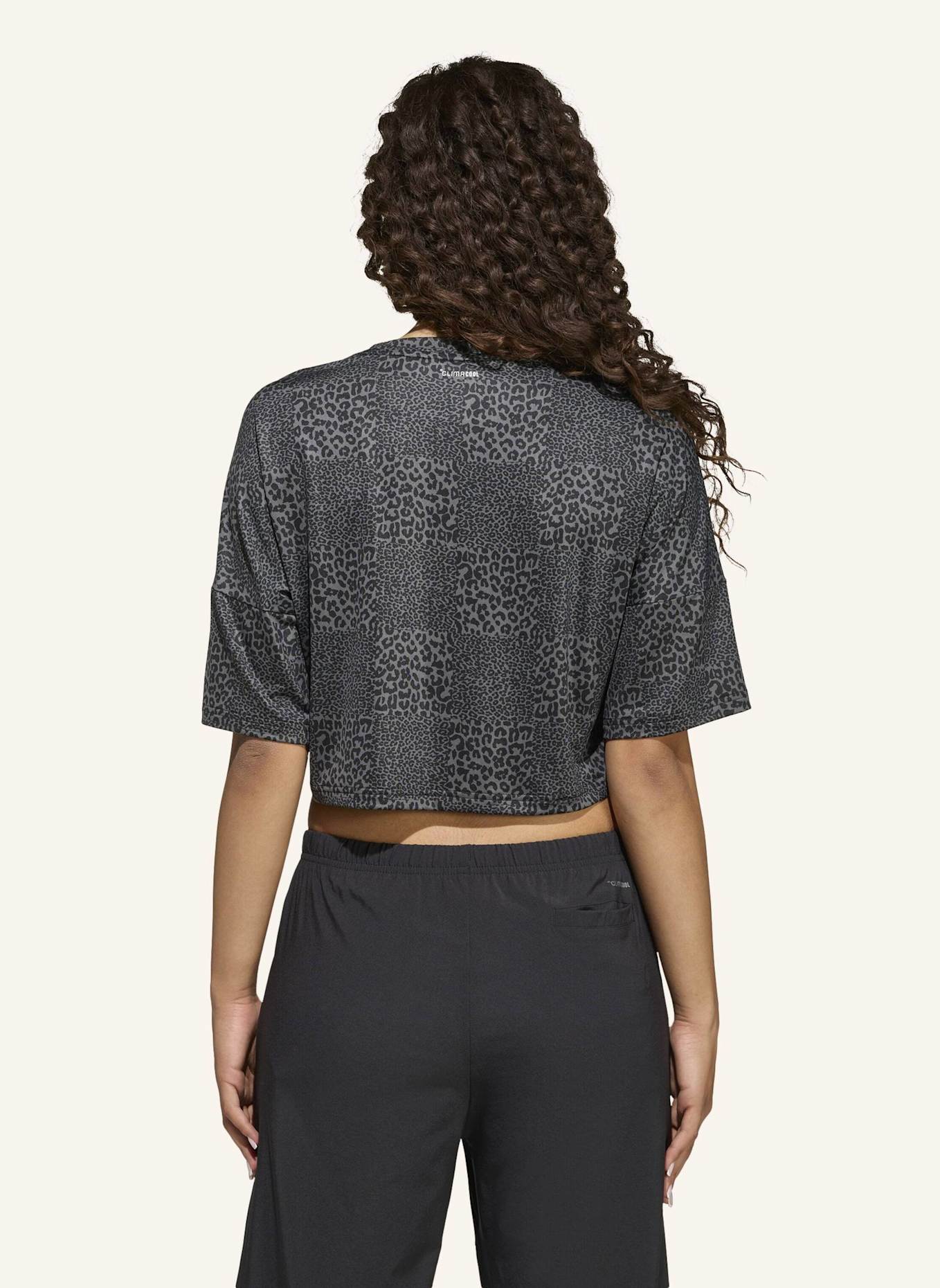 adidas FUTURE ICONS ALL OVER T-SHIRT: SCHWARZ/ GRAU