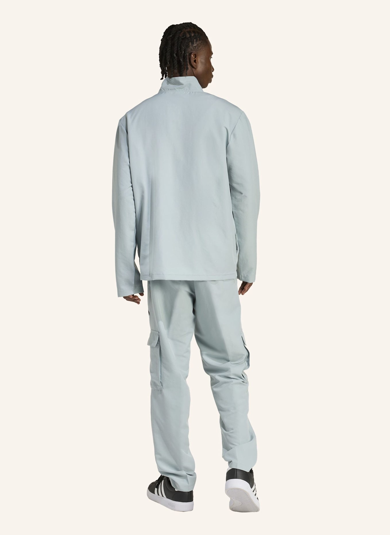 adidas SPORTSWEAR CARGO-TRAININGSANZUG, GEWEBT: GRÜN