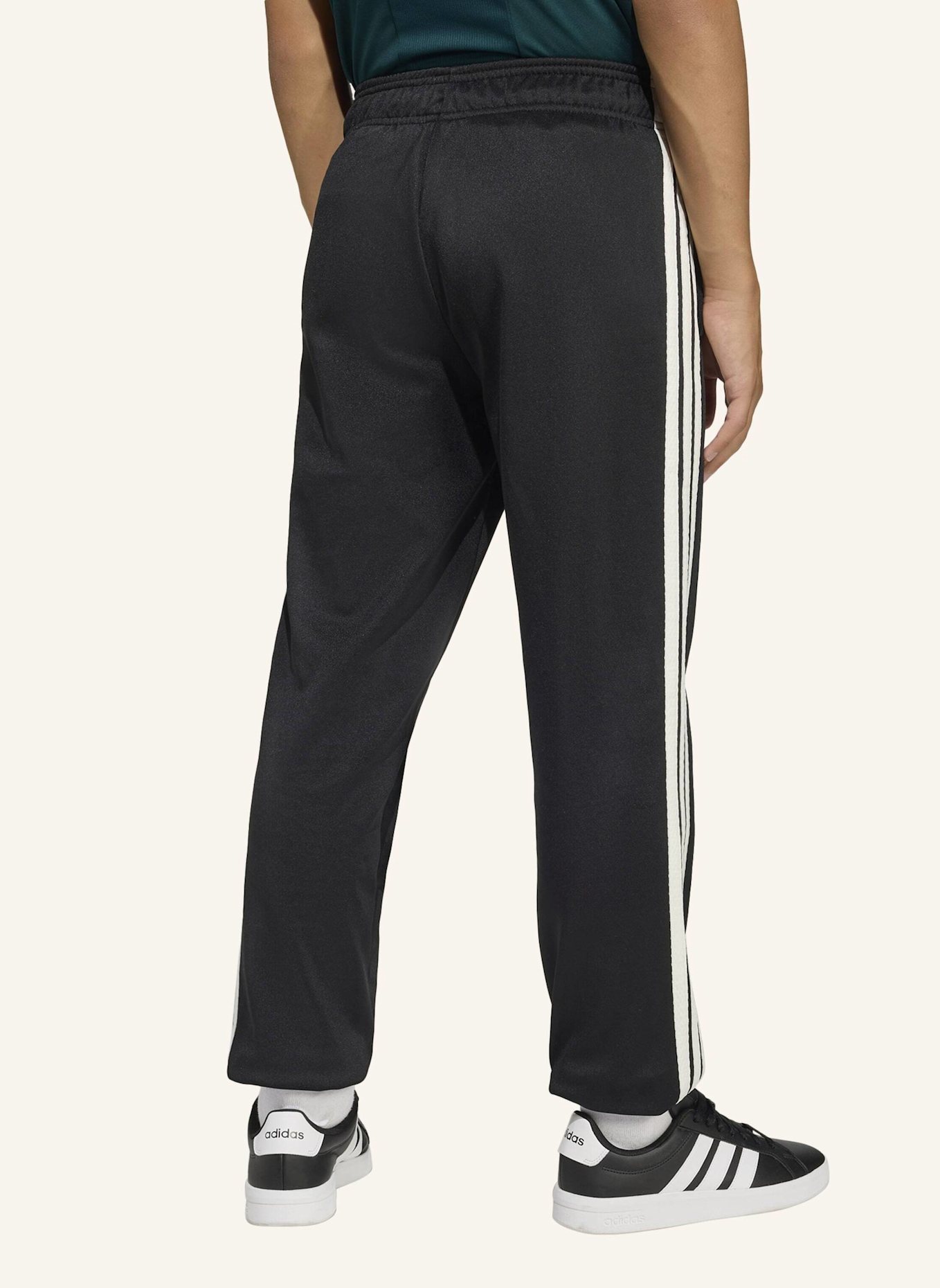 adidas STADIUM TRAININGSHOSE: SCHWARZ/ WEISS