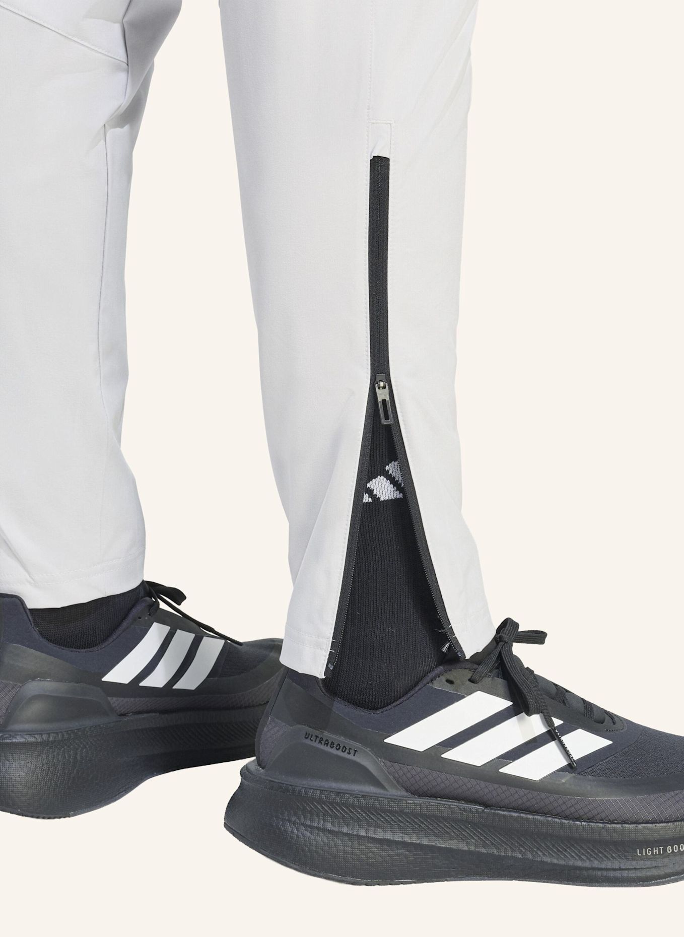 adidas TIRO TRAVEL HOSE, GEWEBT: GRAU / SCHWARZ