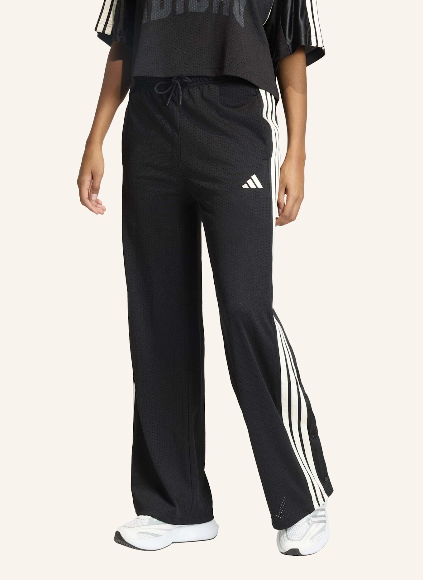 adidas STADIUM MESH HOSE: SCHWARZ/ WEISS/ BEIGE