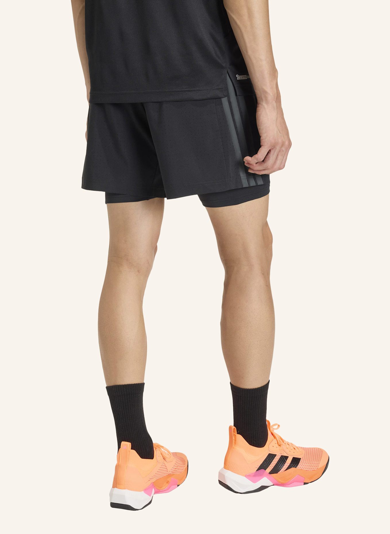 adidas TECH ESSENTIALS WORKOUT 2IN1 SHORTS: SCHWARZ