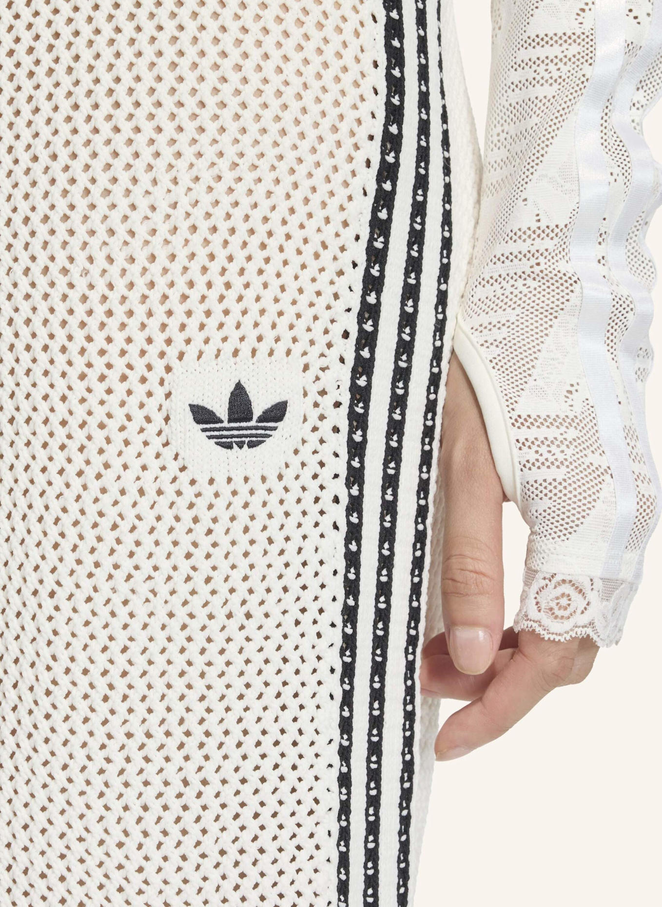 adidas Originals GESTRICKTE GEHÄKELTE FIREBIRD TRAININGSHOSE: WEISS