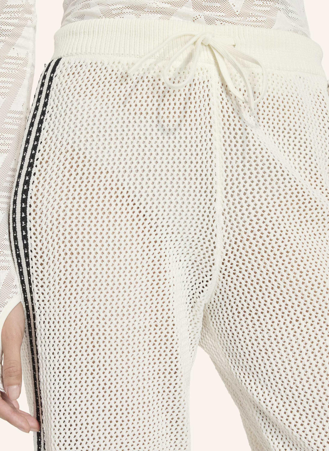 adidas Originals GESTRICKTE GEHÄKELTE FIREBIRD TRAININGSHOSE: WEISS