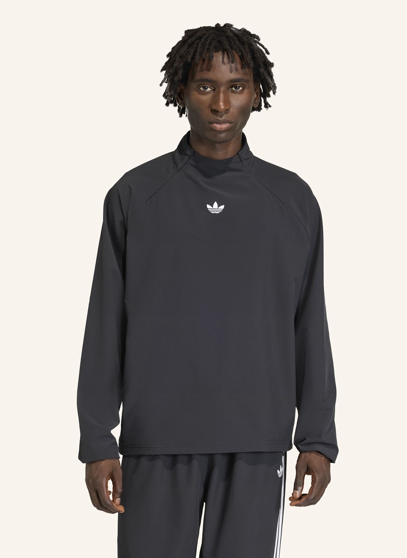 adidas Originals ADIDAS ADICOLOR WOVEN DRILL TOP: SCHWARZ