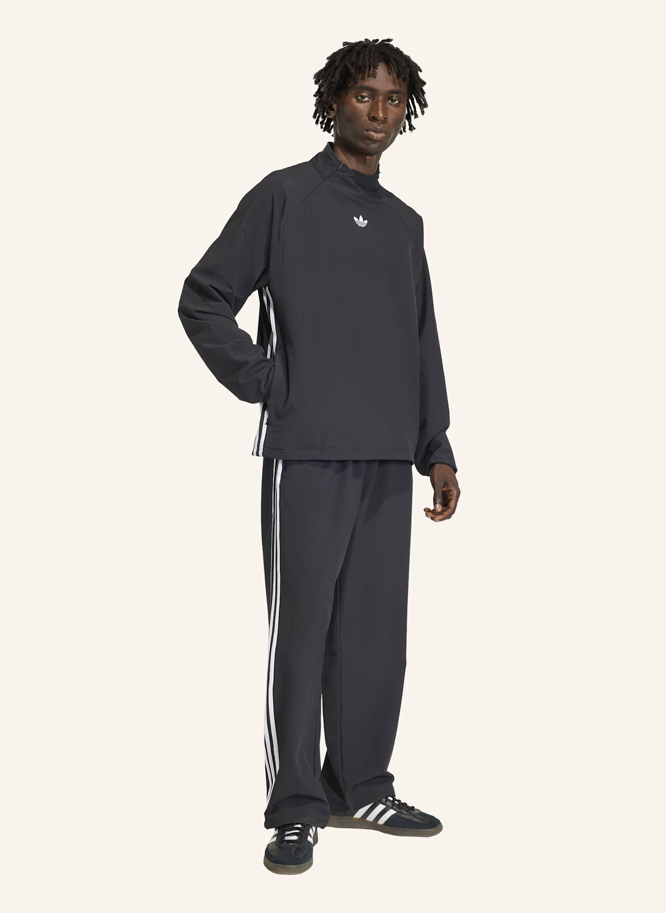 adidas Originals ADIDAS ADICOLOR WOVEN DRILL TOP: SCHWARZ