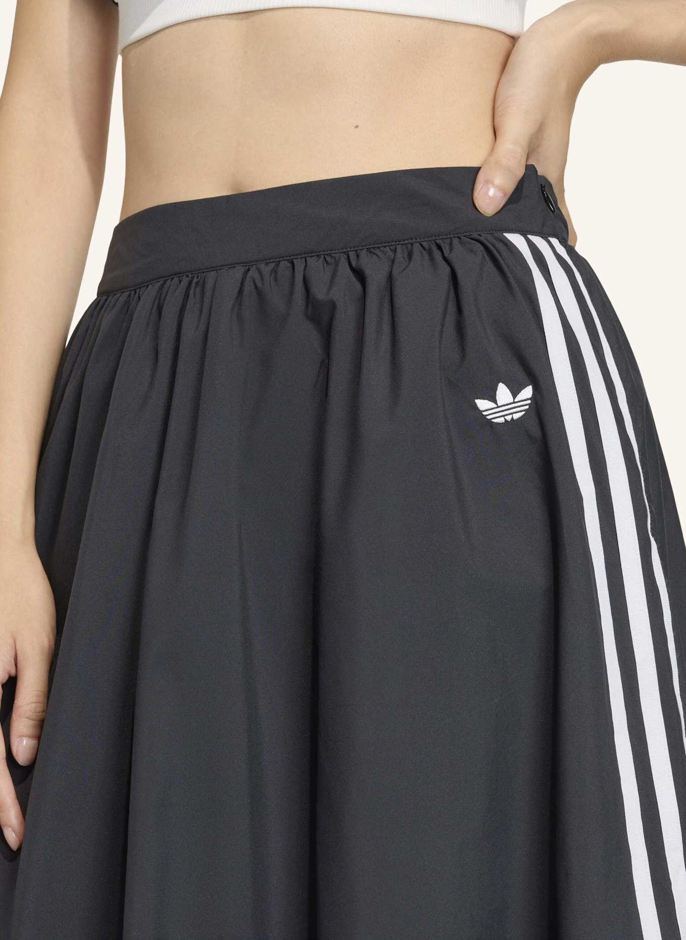 adidas Originals Rock BALLOON LONG mit Galonstreifen: SCHWARZ