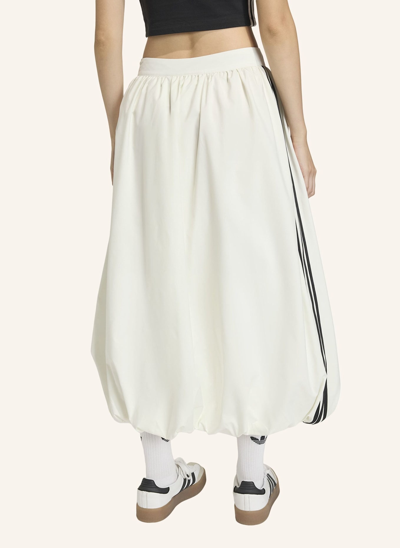 adidas Originals Rock BALLOON LONG mit Galonstreifen: WEISS