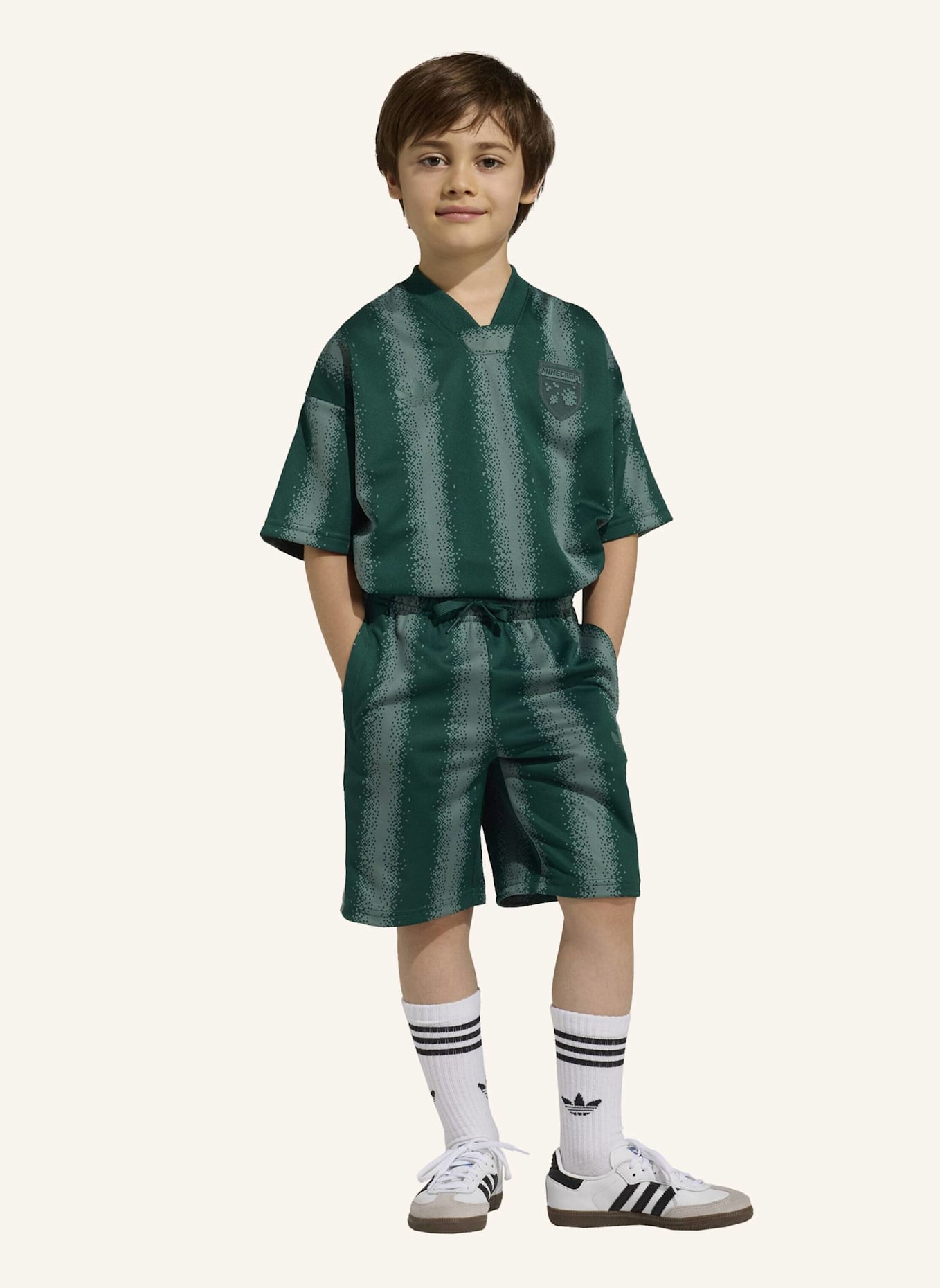 adidas Originals ADIDAS MINECRAFT OVERSIZE-SET SHORTS UND T-SHIRT: GRÜN