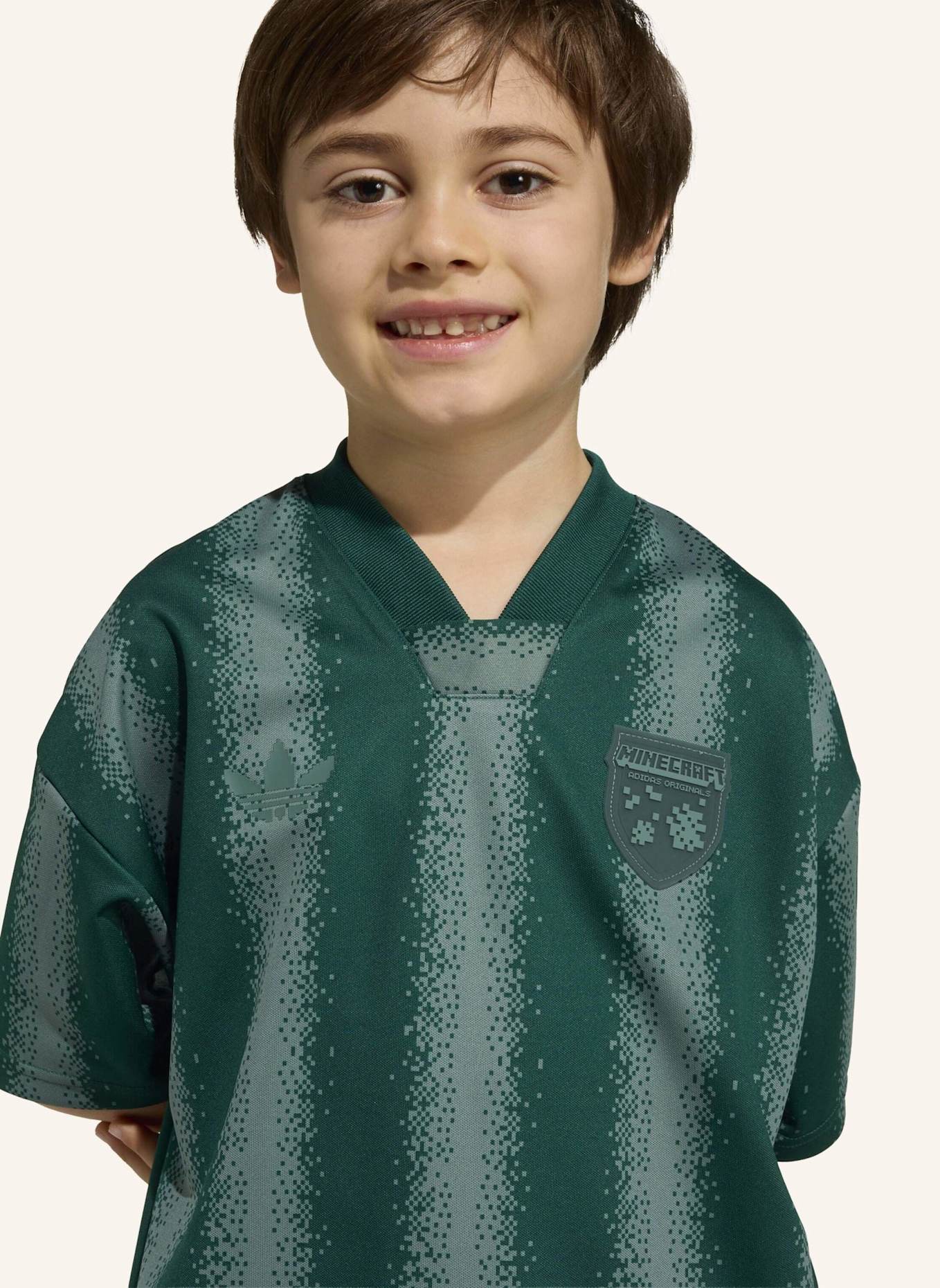 adidas Originals ADIDAS MINECRAFT OVERSIZE-SET SHORTS UND T-SHIRT: GRÜN