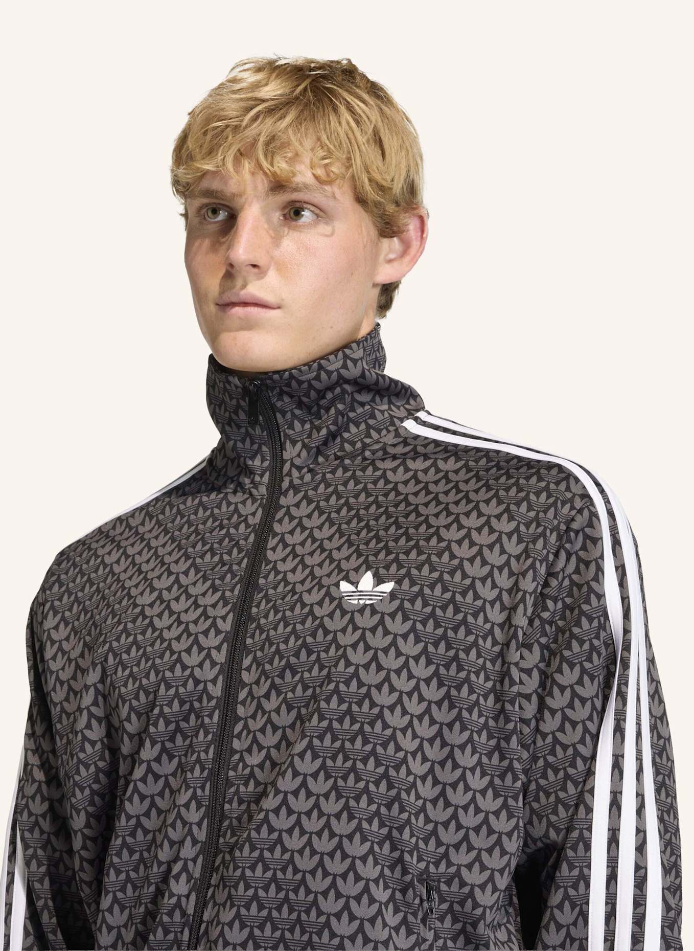 adidas Originals FIREBIRD LOOSE MONOGRAM TRAININGSJACKE: SCHWARZ