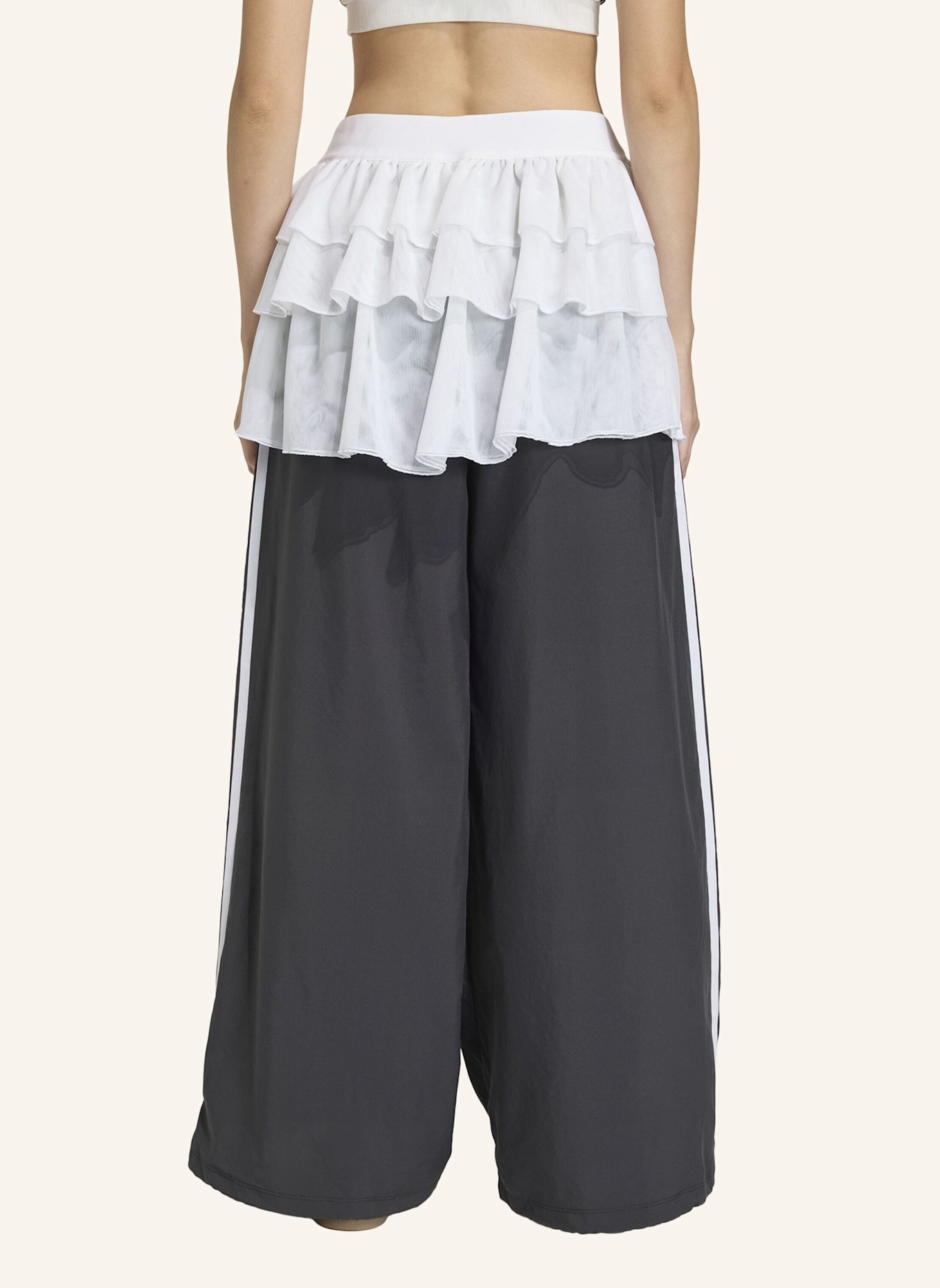 adidas Originals ADIDAS ORIGINALS LACE ADILENIUM FB TP TROUSERS: SCHWARZ