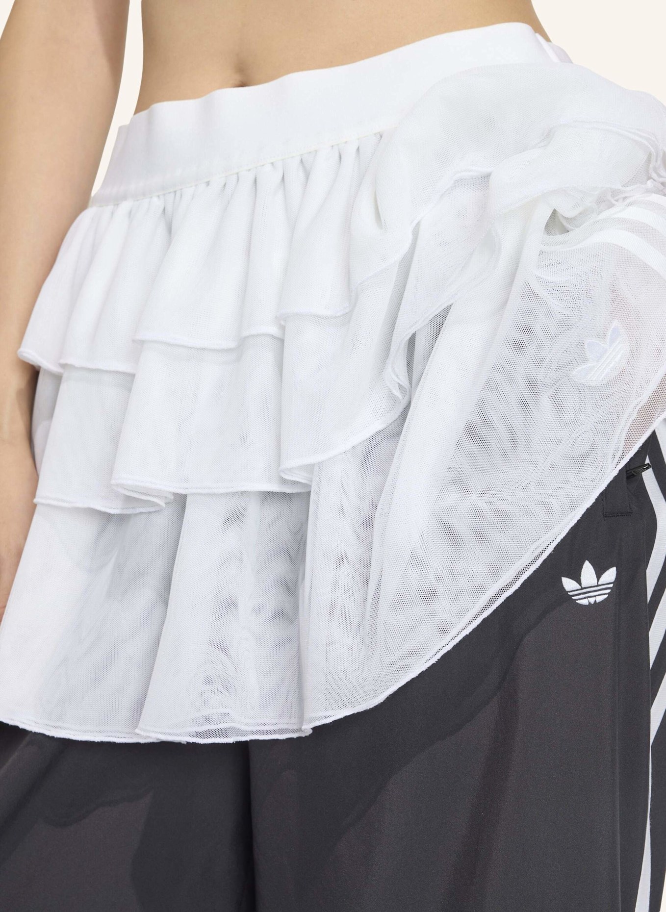 adidas Originals ADIDAS ORIGINALS LACE ADILENIUM FB TP TROUSERS: SCHWARZ