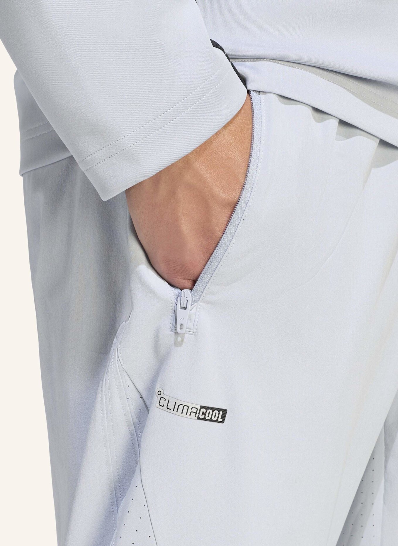 adidas TECH ESSENTIALS WORKOUT TRAININGSHOSE: GRAU