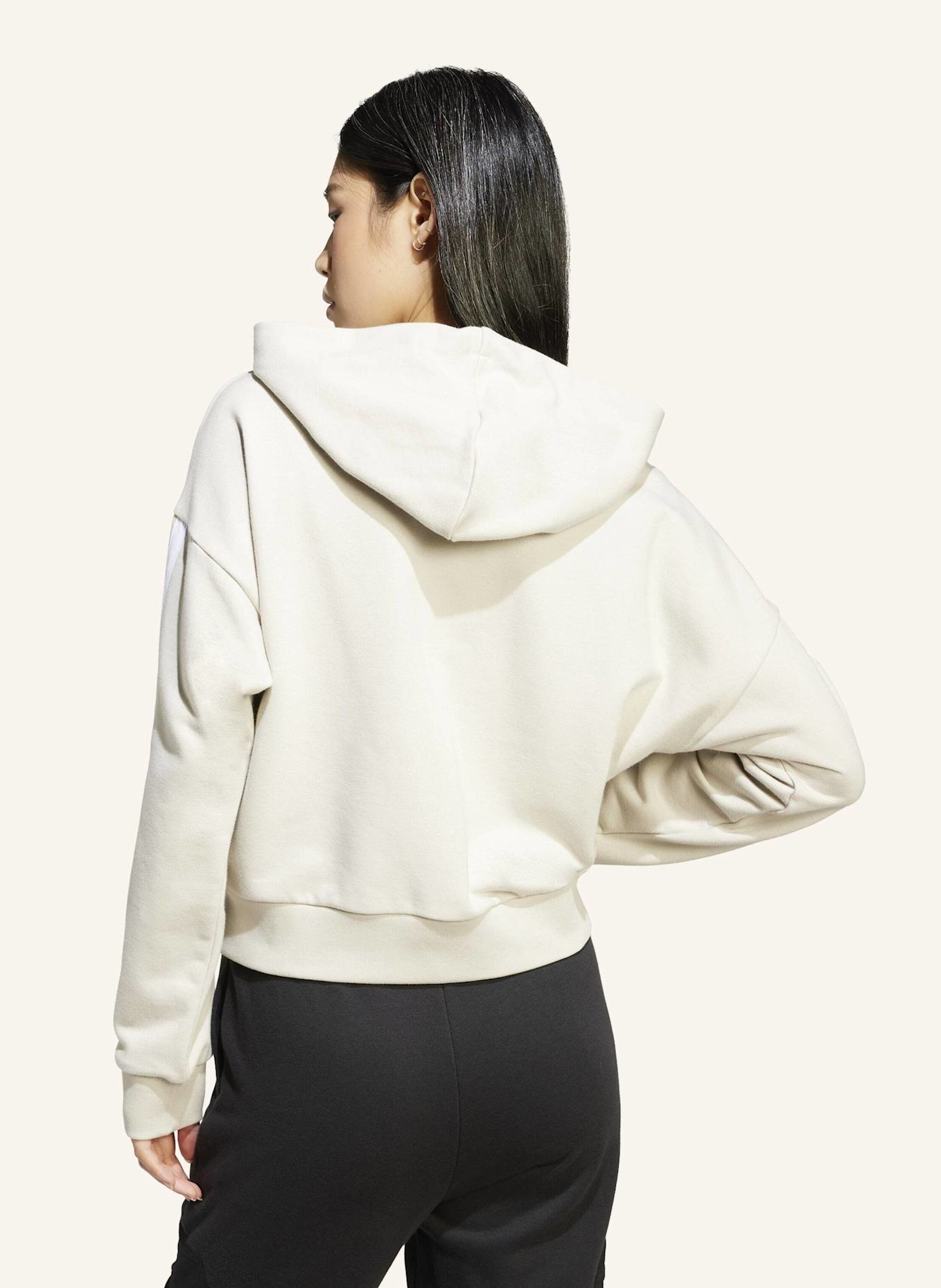 adidas ESSENTIALS 3-STREIFEN FRENCH TERRY KAPUZENJACKE: BEIGE/ WEISS