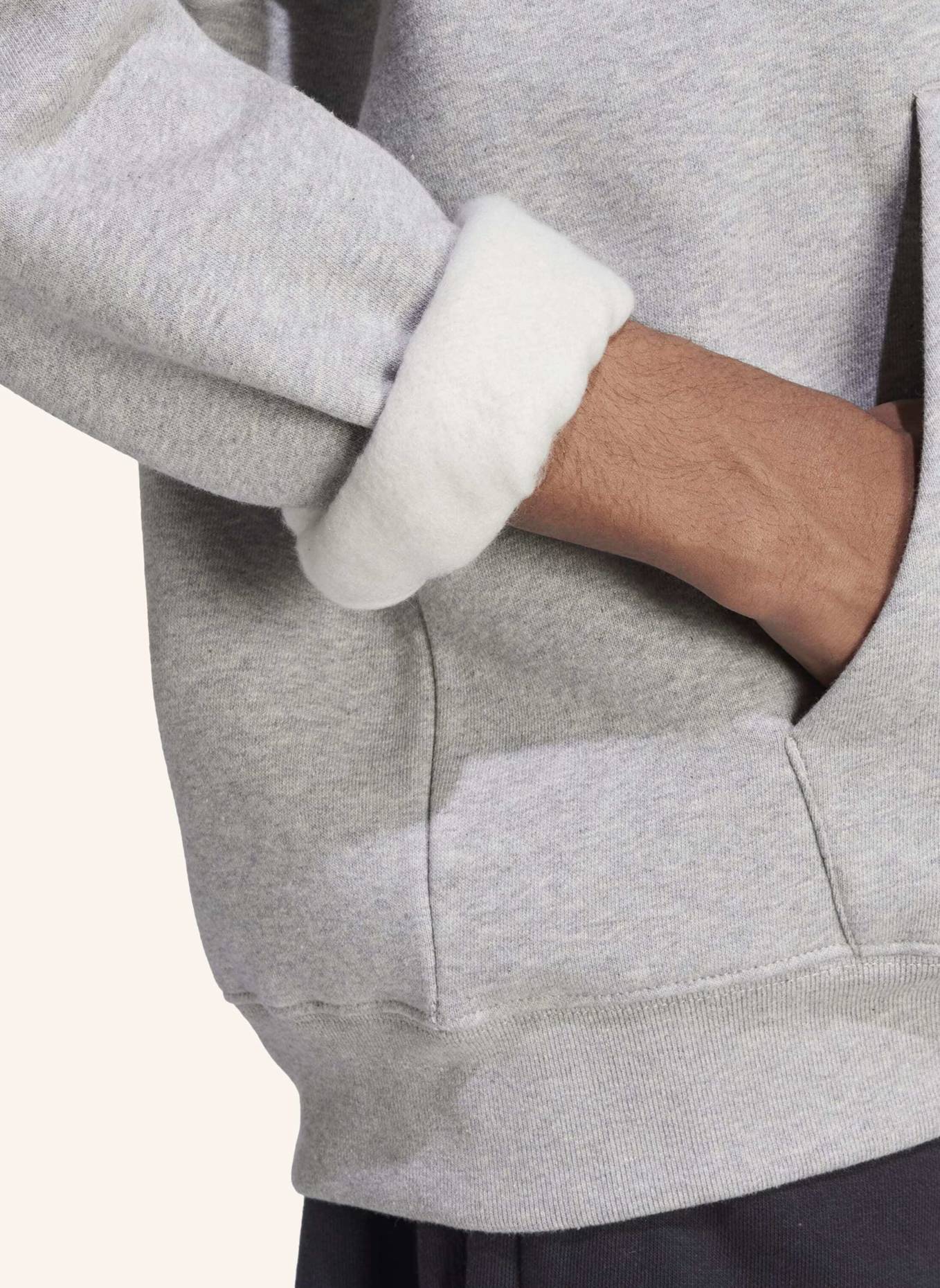 adidas Originals TREFOIL ESSENTIALS LOOSE HOODIE: GRAU