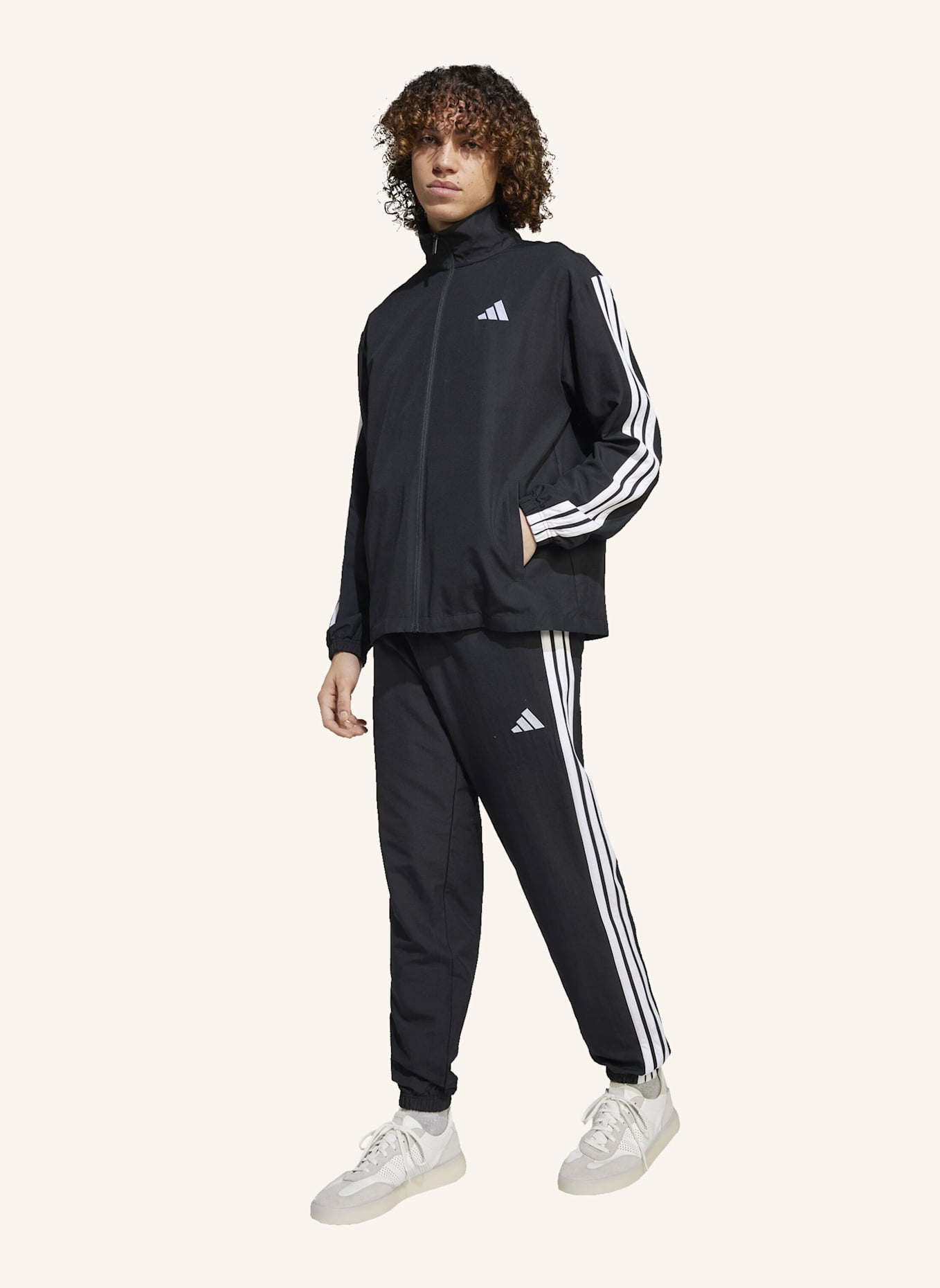 adidas 3-STREIFEN WOVEN TRAININGSANZUG: SCHWARZ