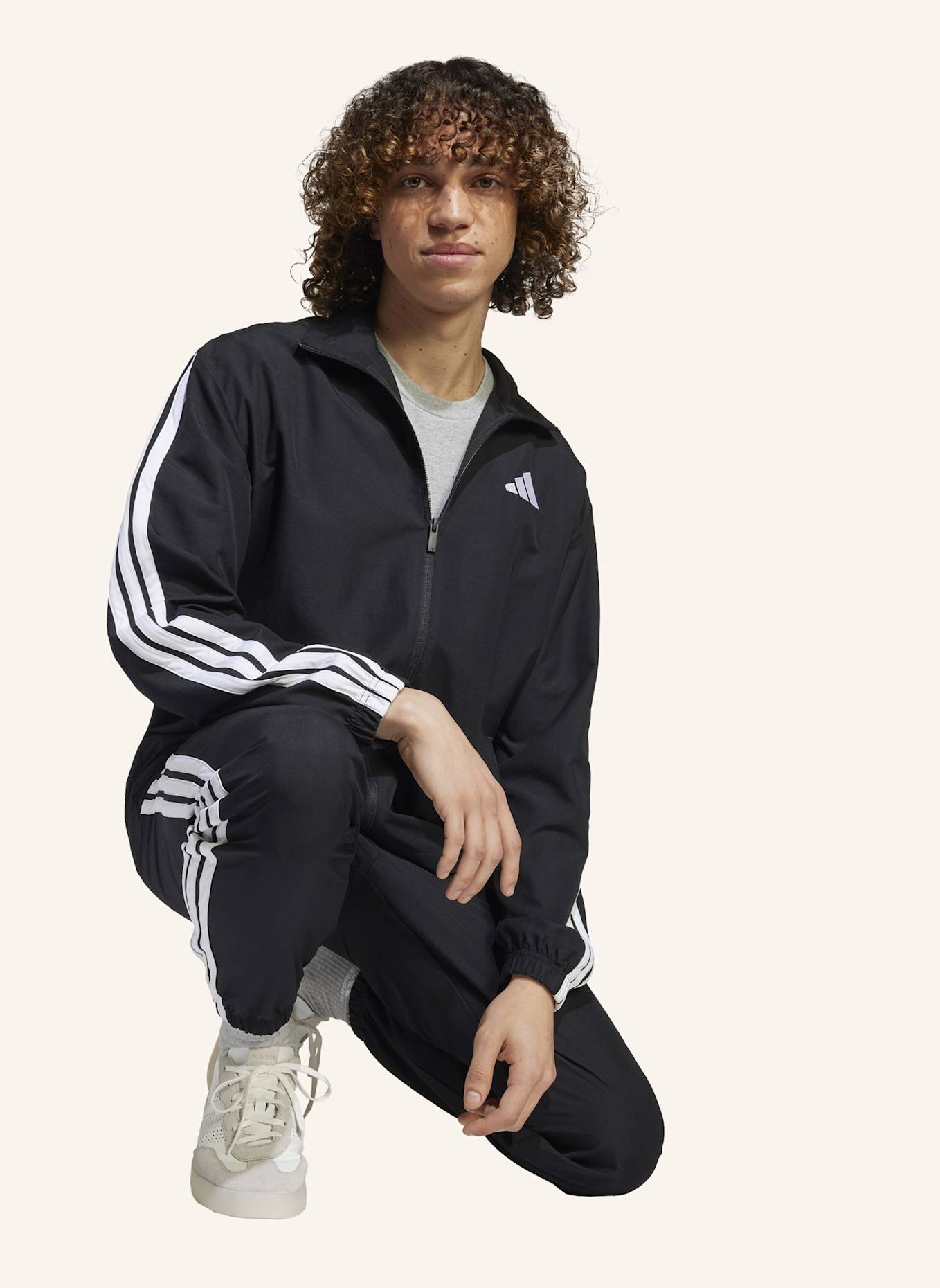 adidas 3-STREIFEN WOVEN TRAININGSANZUG: SCHWARZ