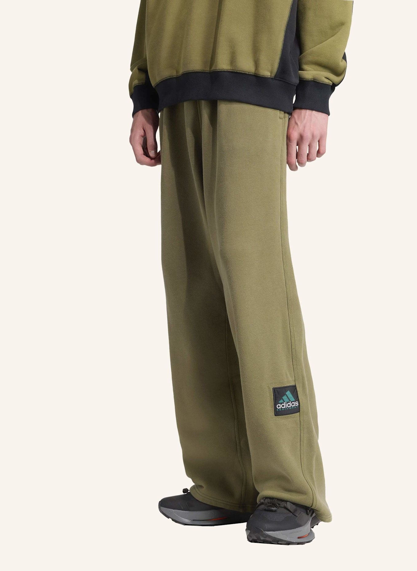 adidas Originals ADIDAS EQUIPMENT OPEN HEM SWEATPANT: BLAU