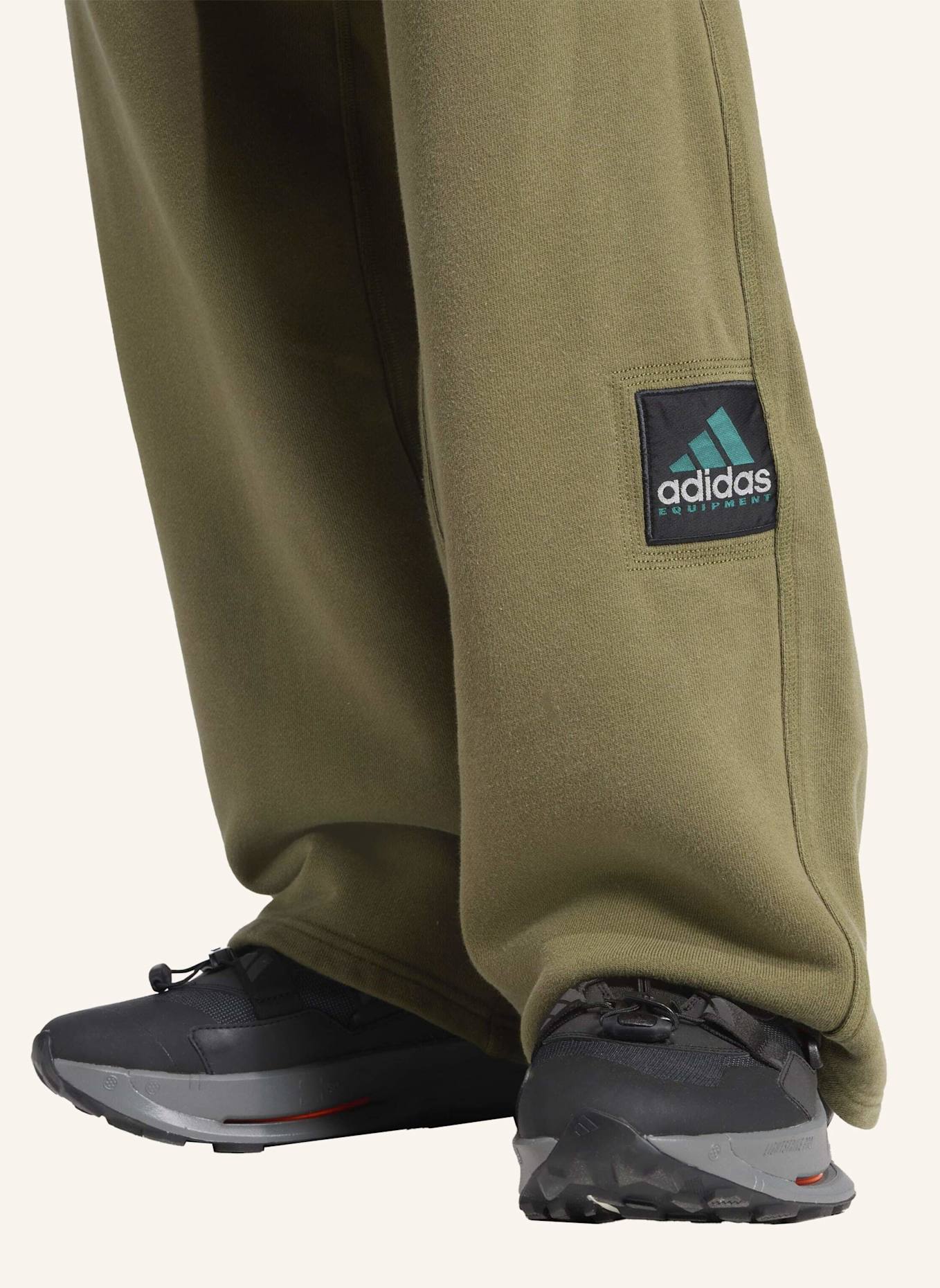 adidas Originals ADIDAS EQUIPMENT OPEN HEM SWEATPANT: BLAU