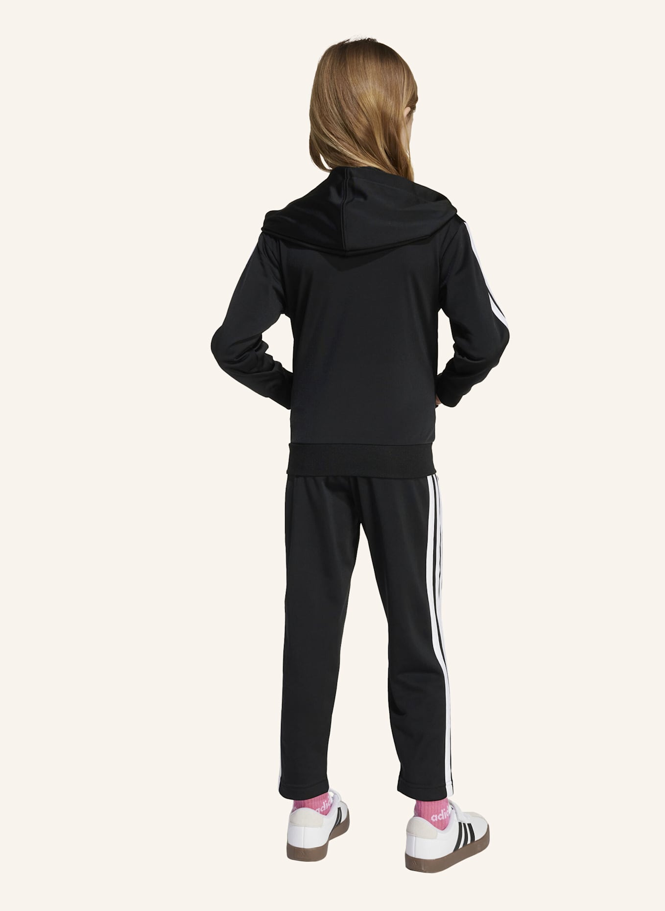 adidas ESSENTIALS TRAININGSANZUG KINDER: SCHWARZ/ WEISS