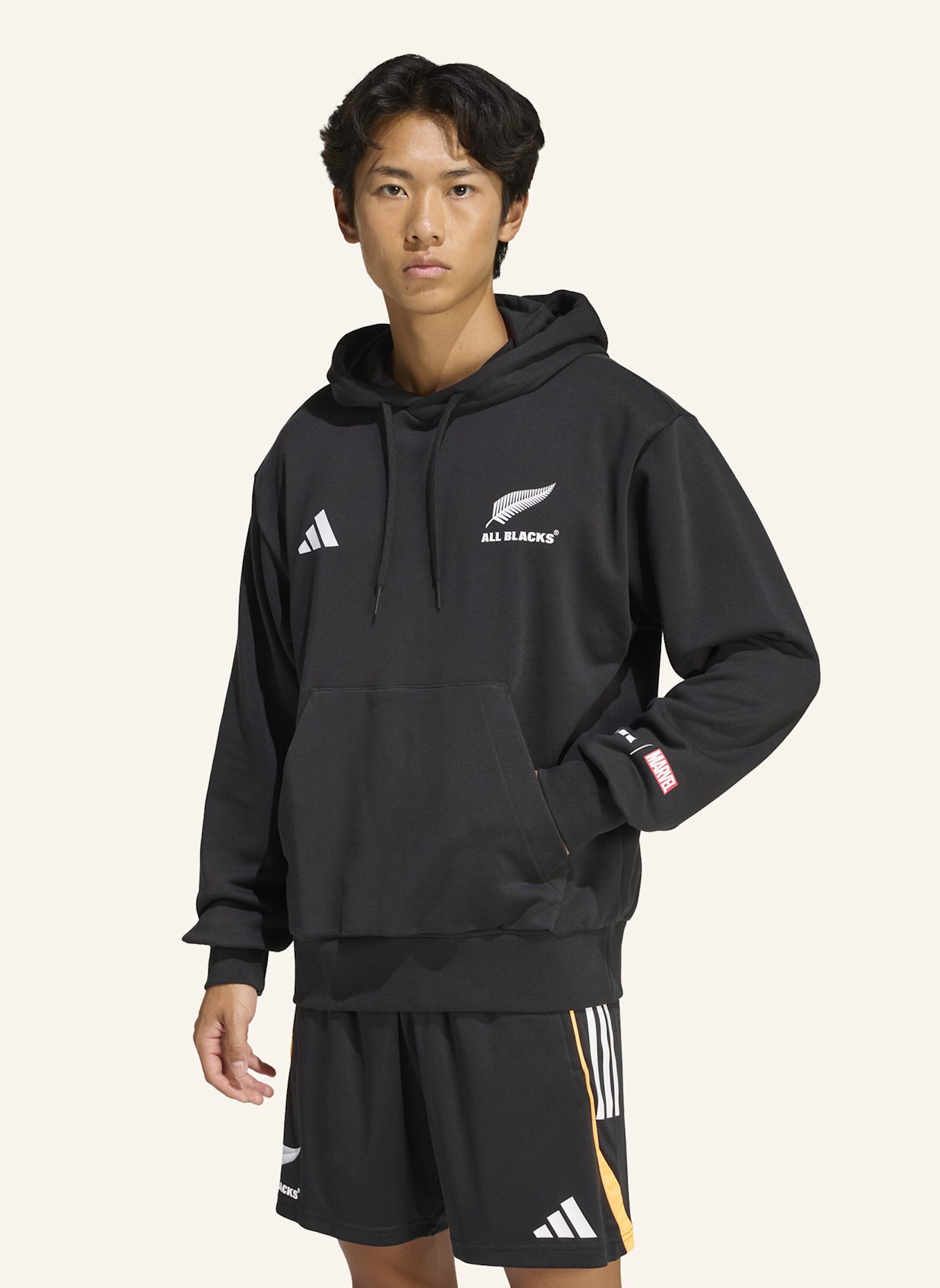 adidas ALL BLACKS X MARVEL HOODIE: SCHWARZ