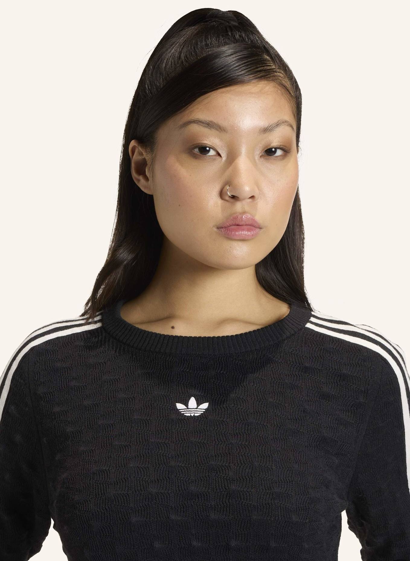 adidas Originals ADIDAS ORIGINALS SLIM SOLID SPIKE KNIT SWEATSHIRT: SCHWARZ