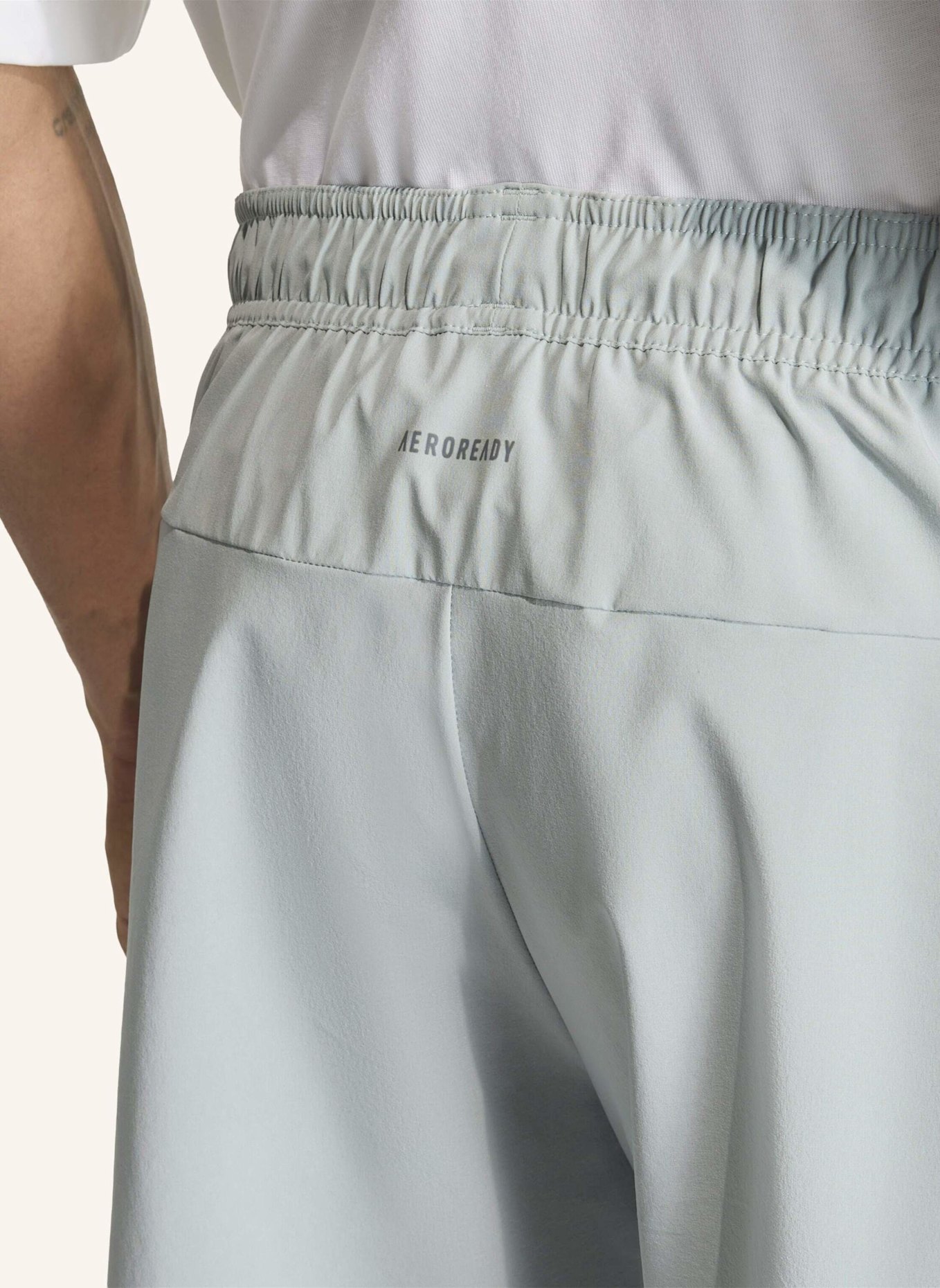 adidas Trainingsshorts D4T WORKOUT: GRÜN