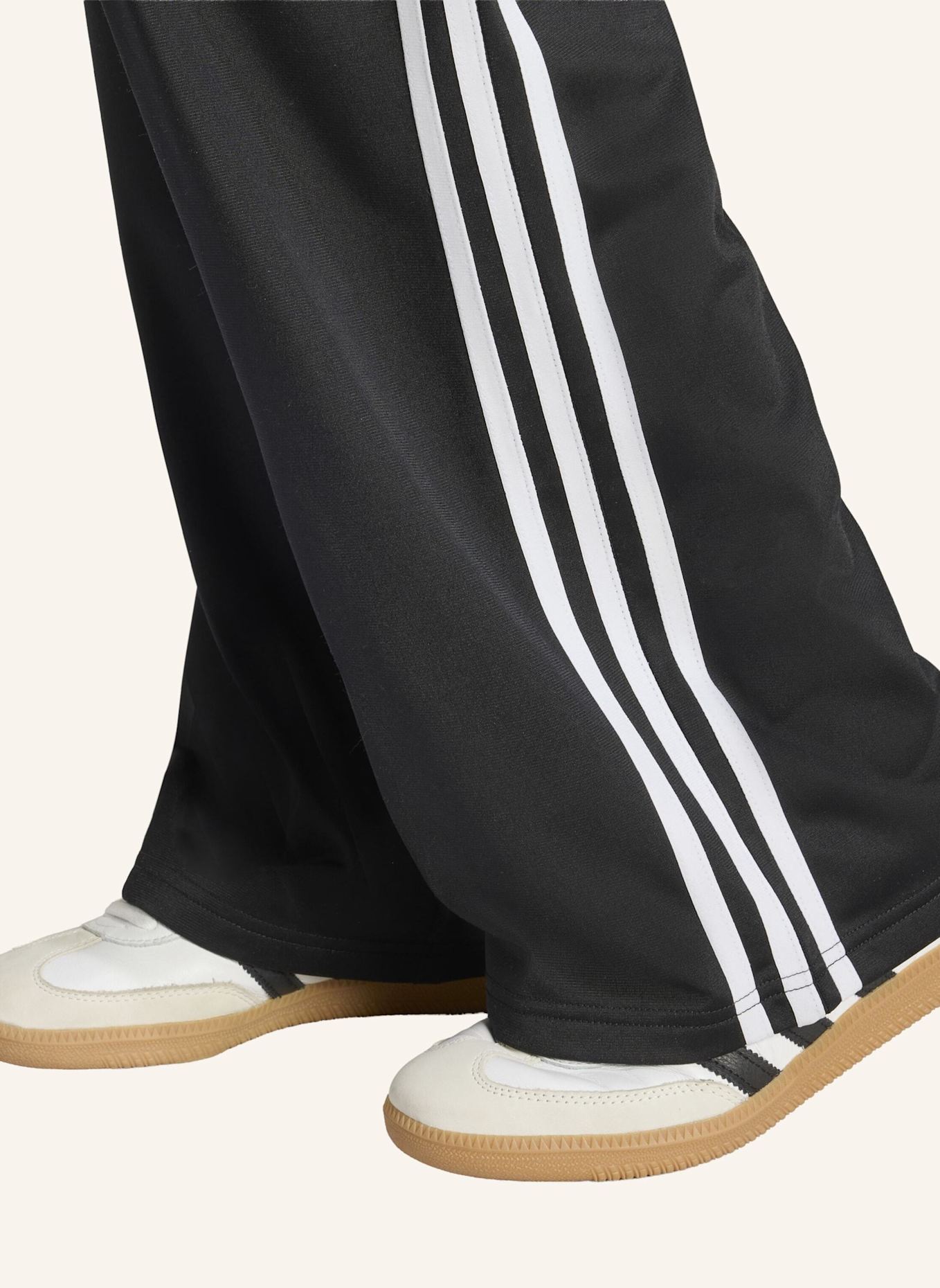 adidas Originals GESMOKTE FIREBIRD TRAININGSHOSE: SCHWARZ