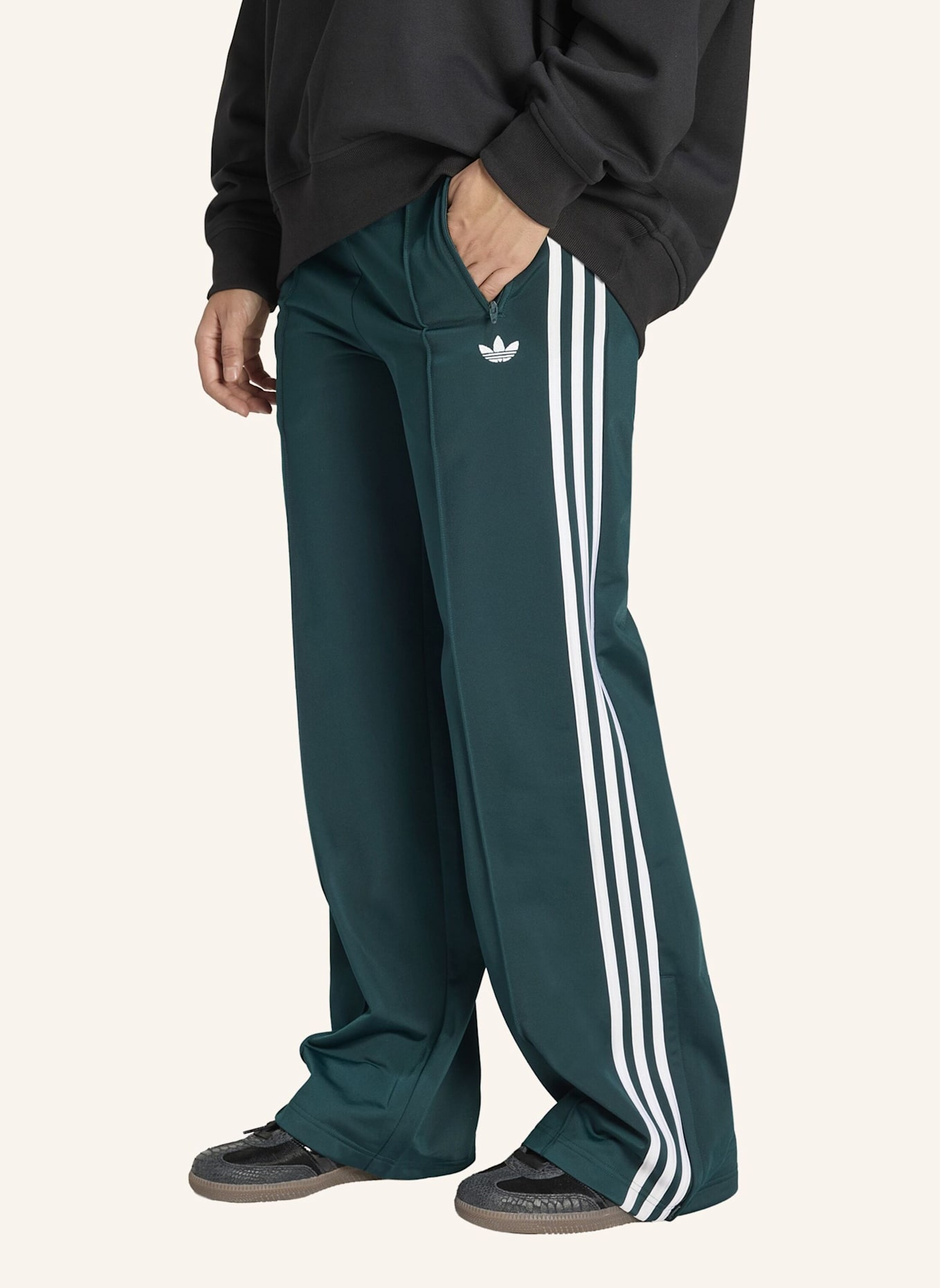 adidas Originals Track Pants FB LOOSE: GRÜN/ WEISS