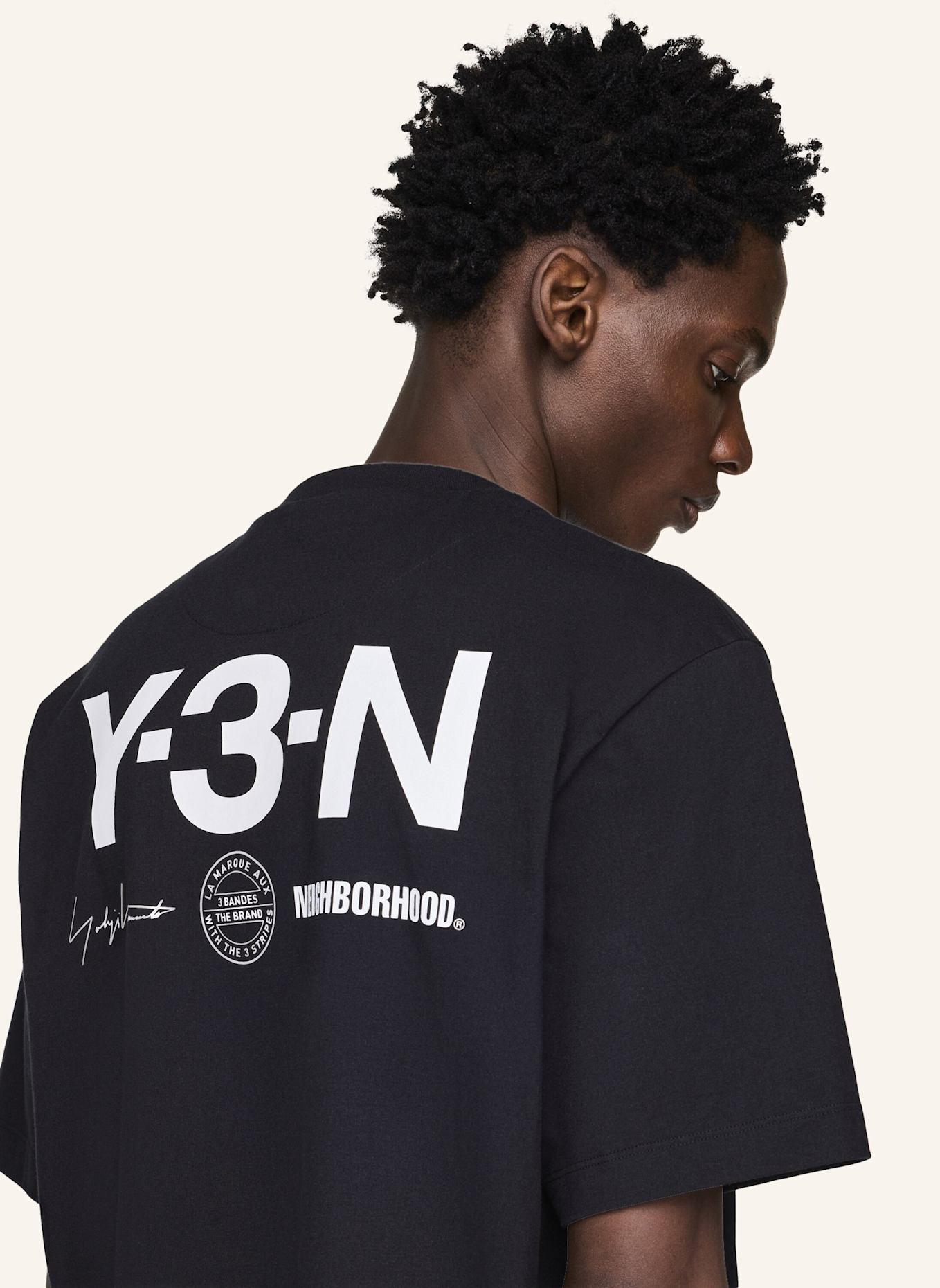 Y-3 Y-3 NBHD GRAFIK-T-SHIRT: SCHWARZ