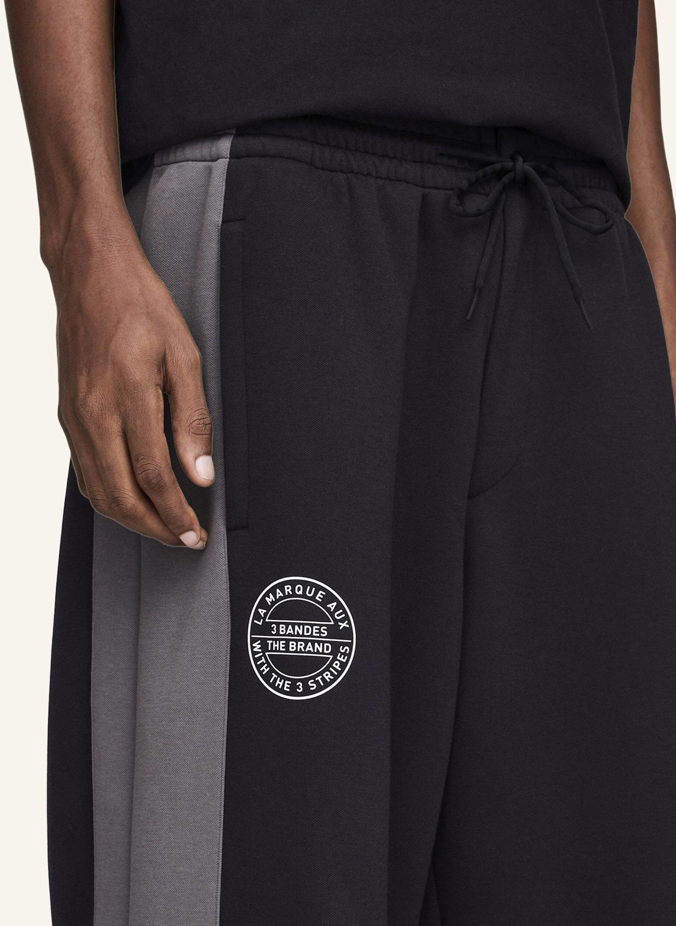 Y-3 Y-3 NBHD TRAININGSHOSE: SCHWARZ