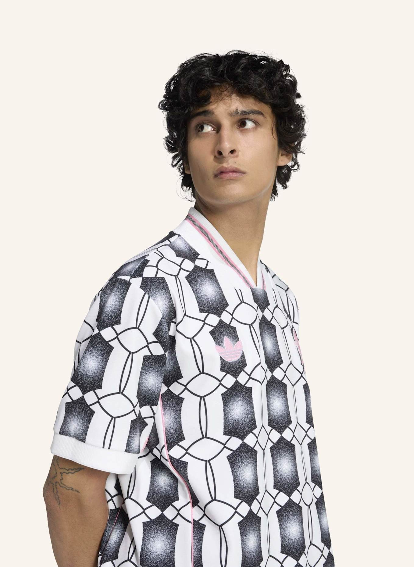 adidas JUVENTUS TURIN LFSTLR JERSEY: WEISS/ SCHWARZ