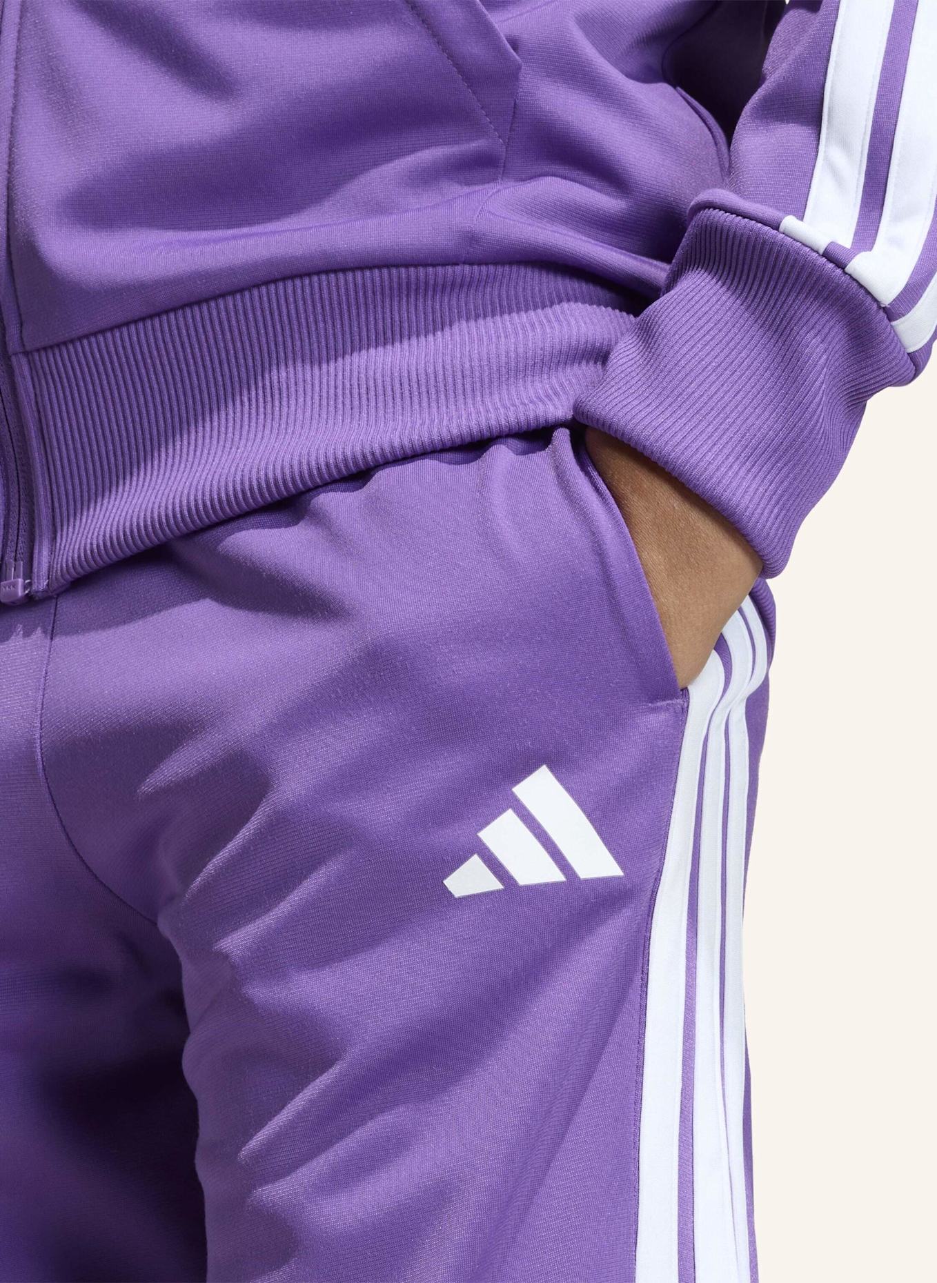 adidas SEASONAL ESSENTIALS TIBERIO 3-STREIFEN TRICOT KIDS TRAININGSANZUG: WEISS