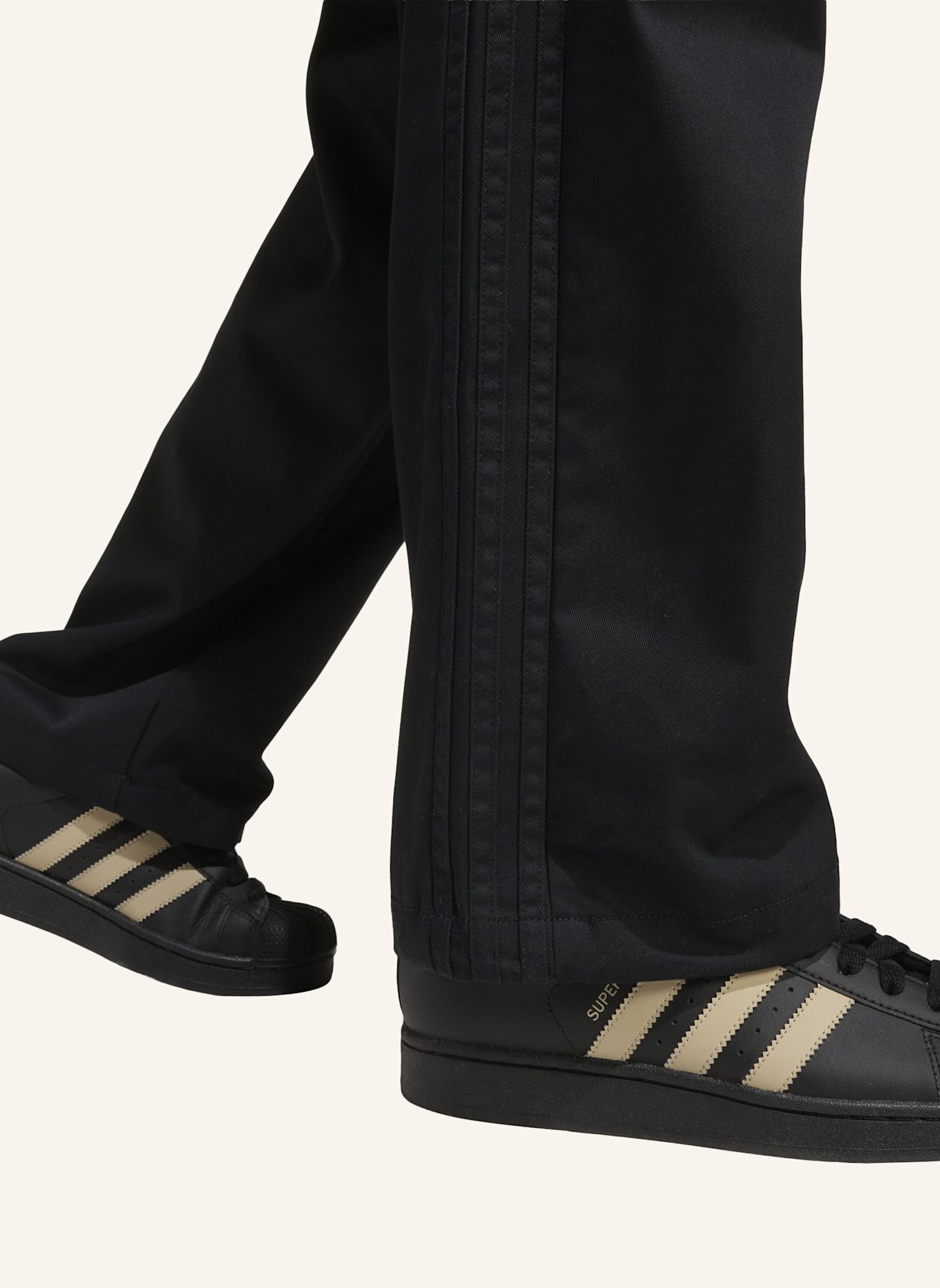 adidas Originals TWILL HOSE: SCHWARZ