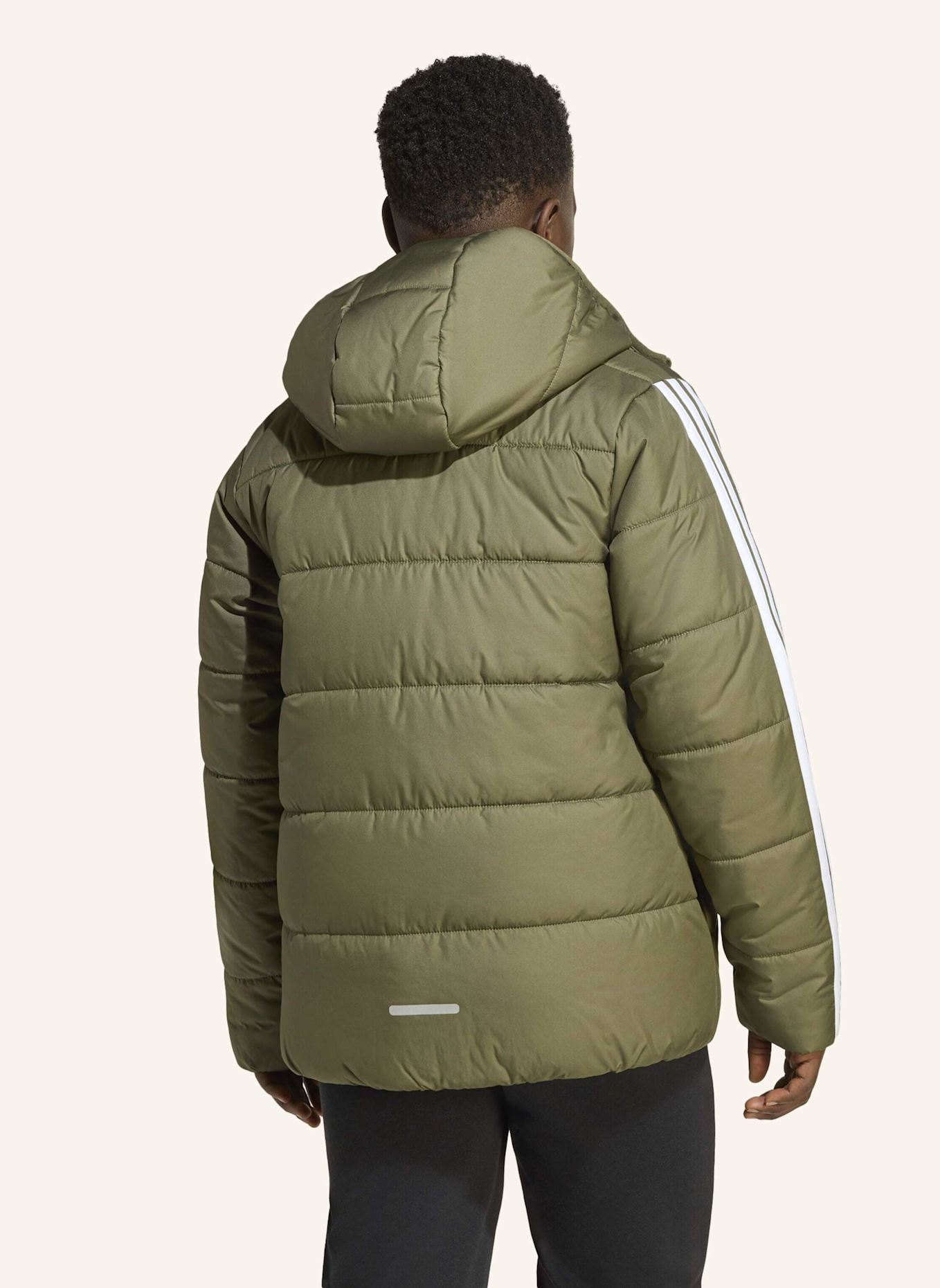 adidas ESSENTIALS 3-STREIFEN GEFÜTTERTE KINDERJACKE: WEISS