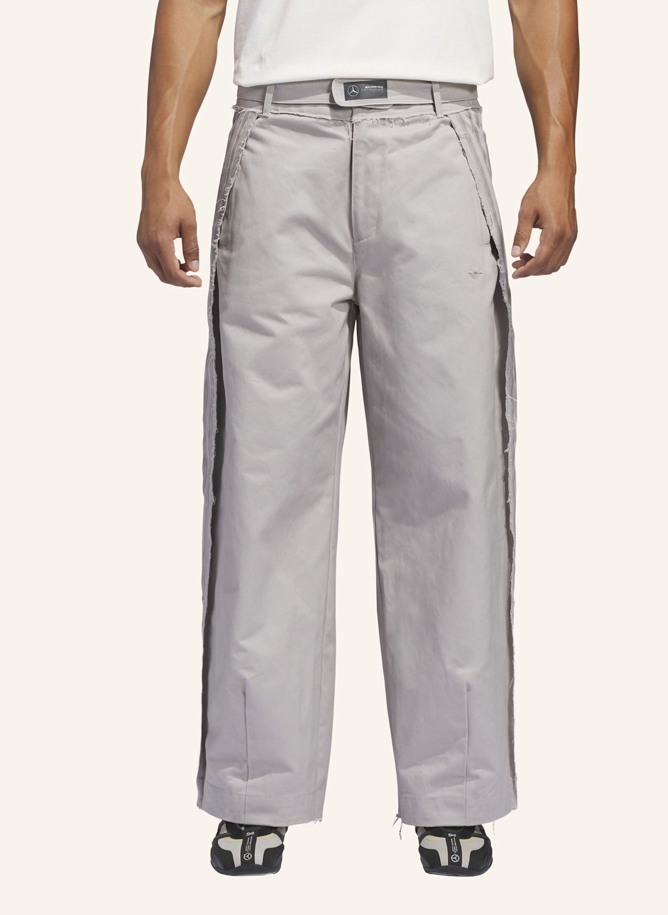 adidas Originals BAD BUNNY X MERCEDES RACE HOSE: GRAU