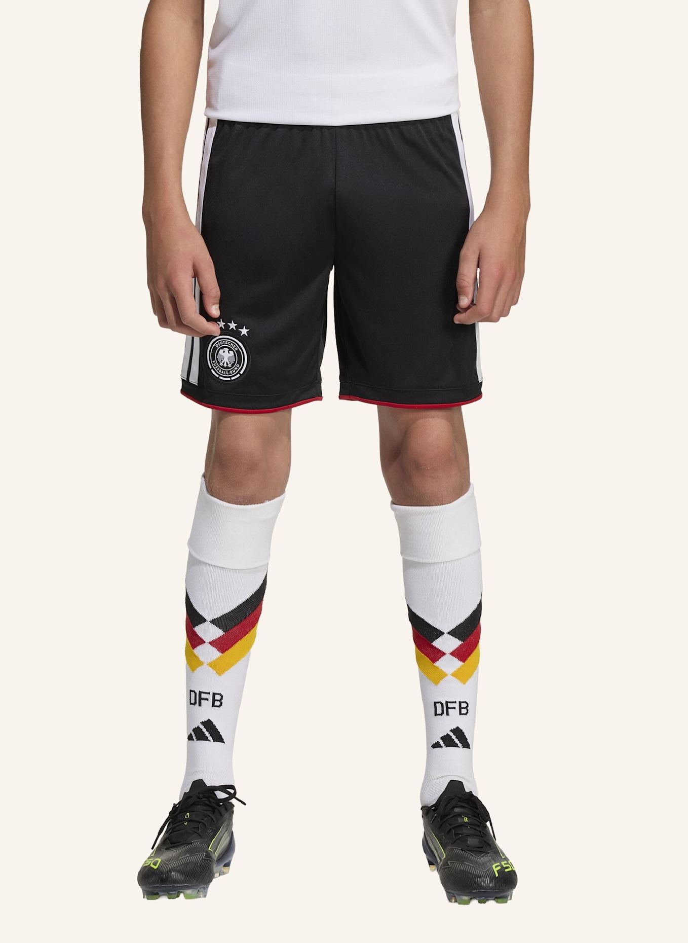 adidas DEUTSCHLAND 26 KIDS HEIMSHORTS: SCHWARZ